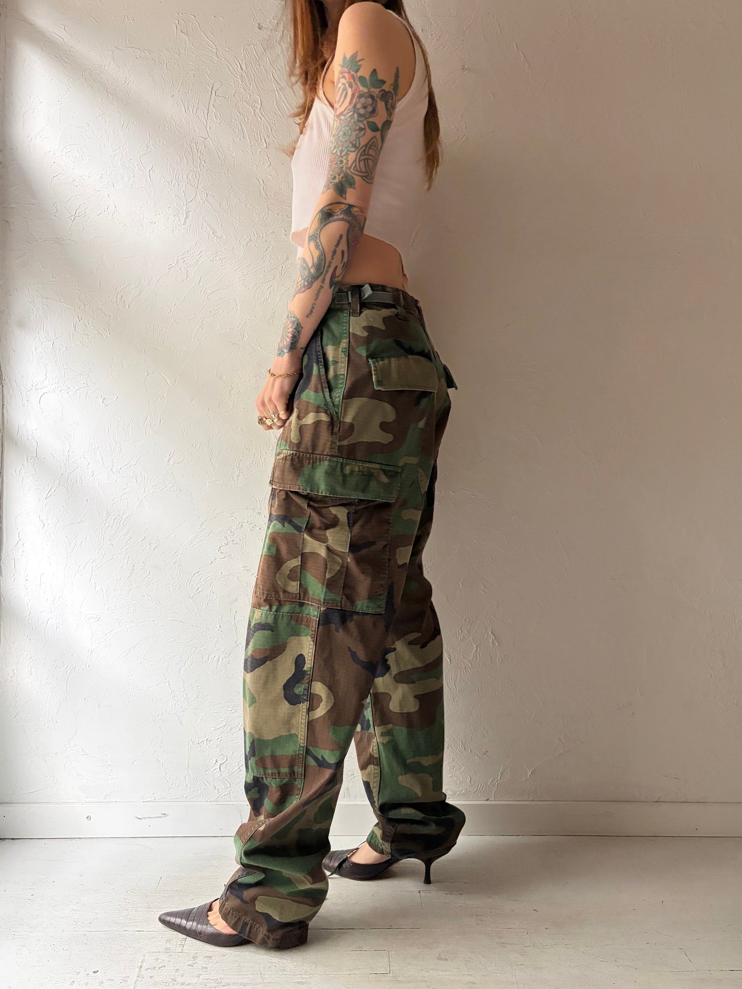 Vintage Authentic Army Cargo Camouflage Pants / Small