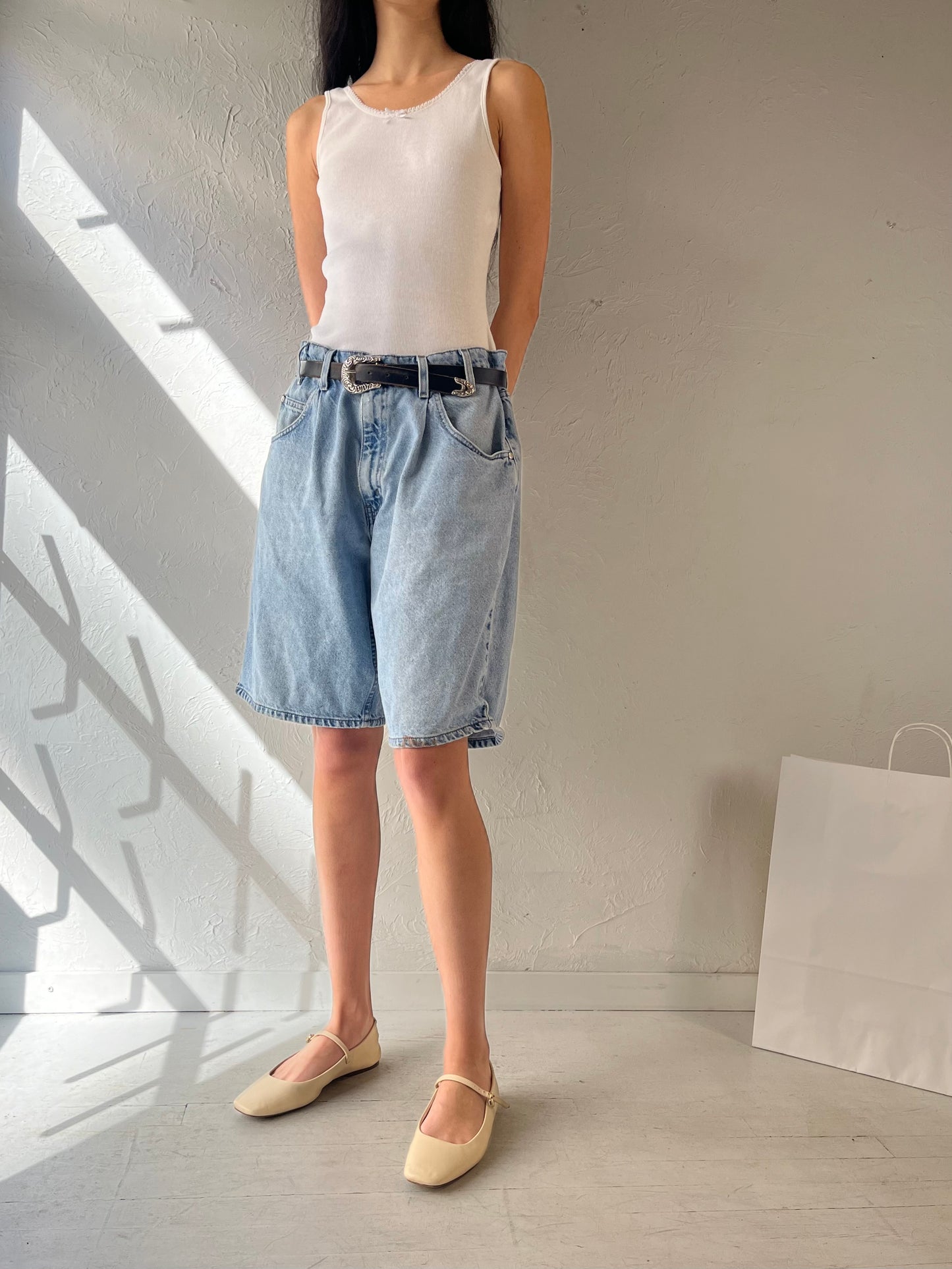 90s ‘Levis Silver Tab’ Denim Shorts / 33