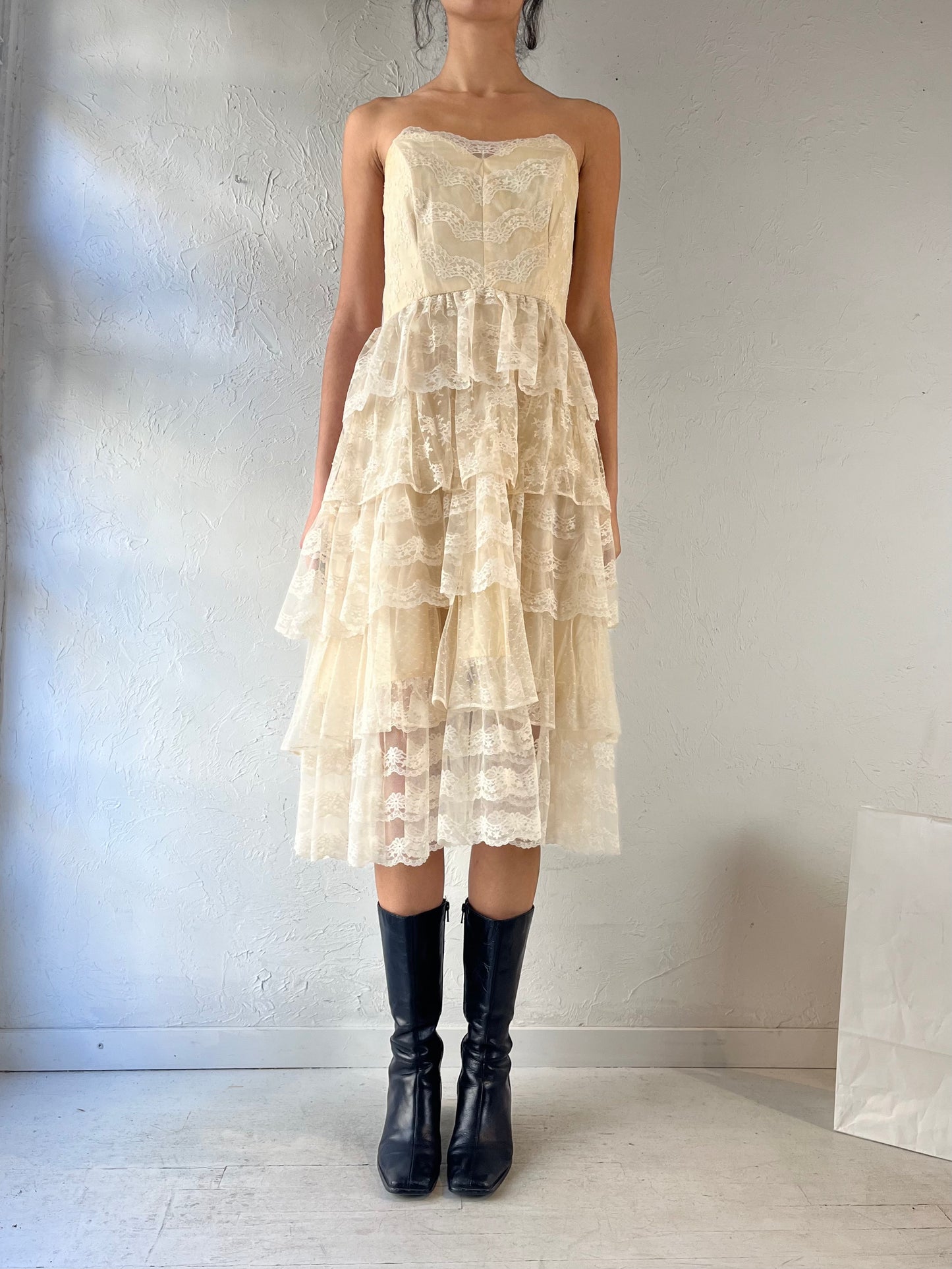 90s 'TD4' Strapless Cream Lace Party Dress / Medium