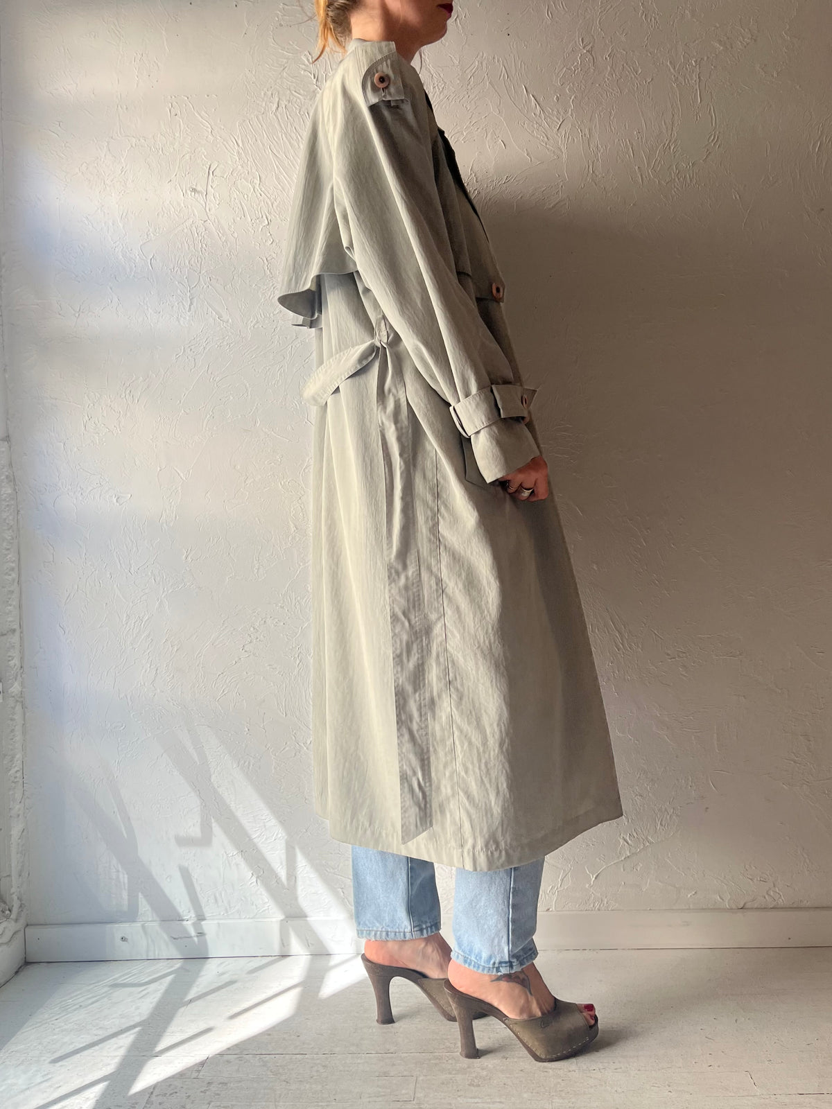 90s 'Junior Gallery' Taupe Minimalist Old Money Academia Fall Trench Coat / Small