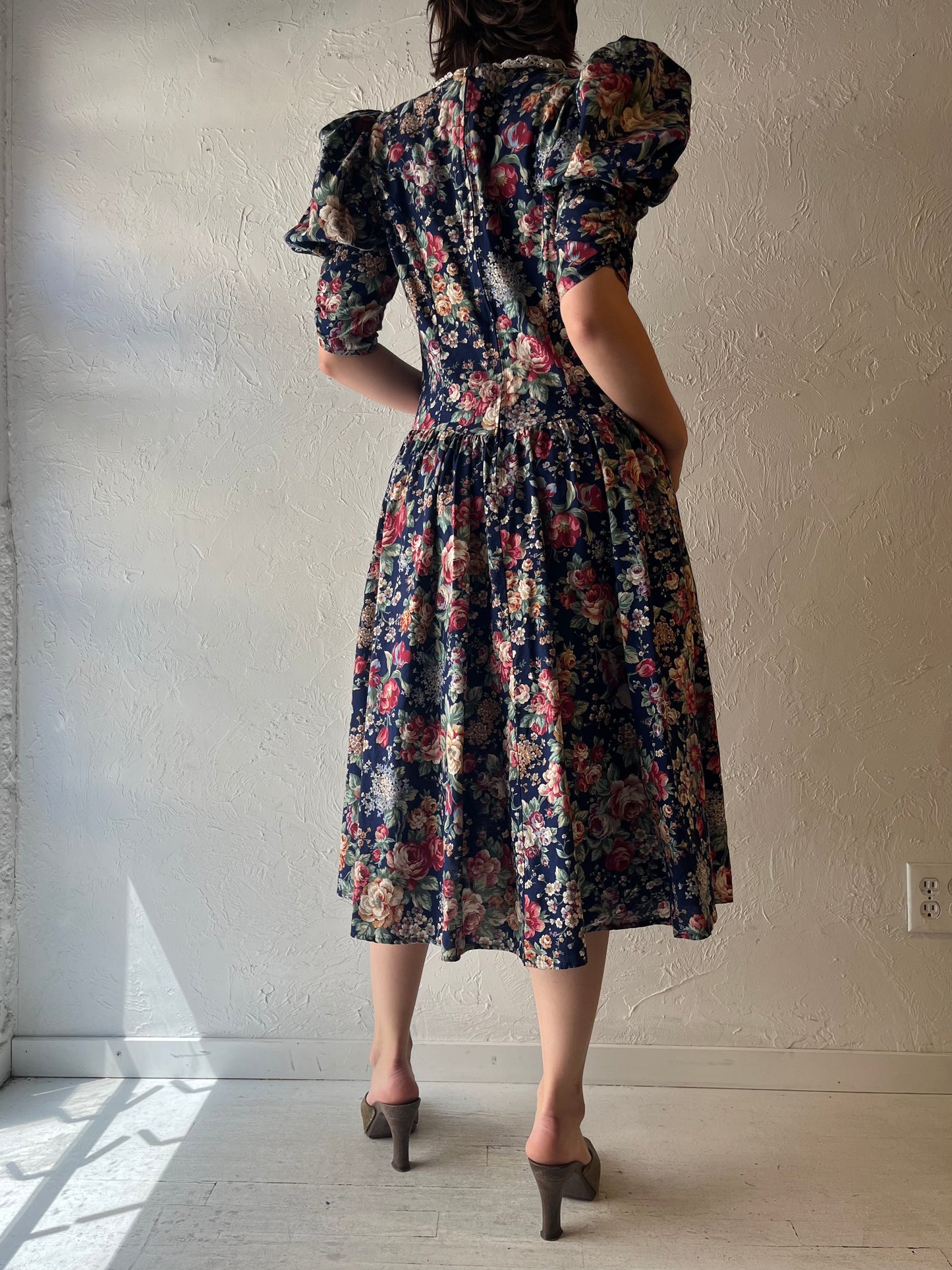 80s 'Carolina' Floral Print Puff Sleeve Dress / Medium