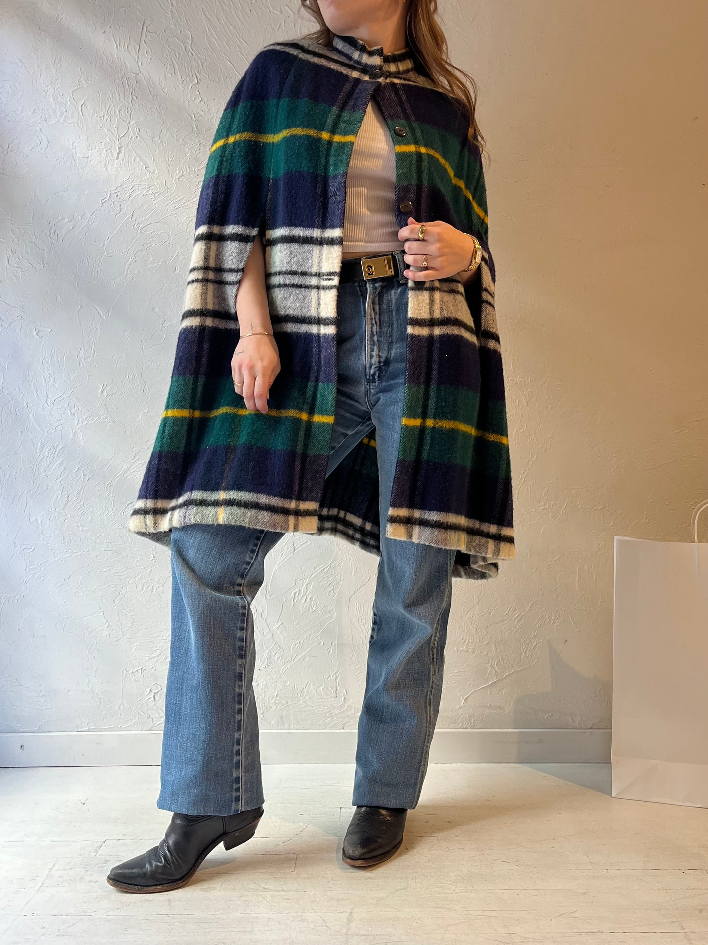 80s ‘Kayso’ Plaid Wool Cape / One Size