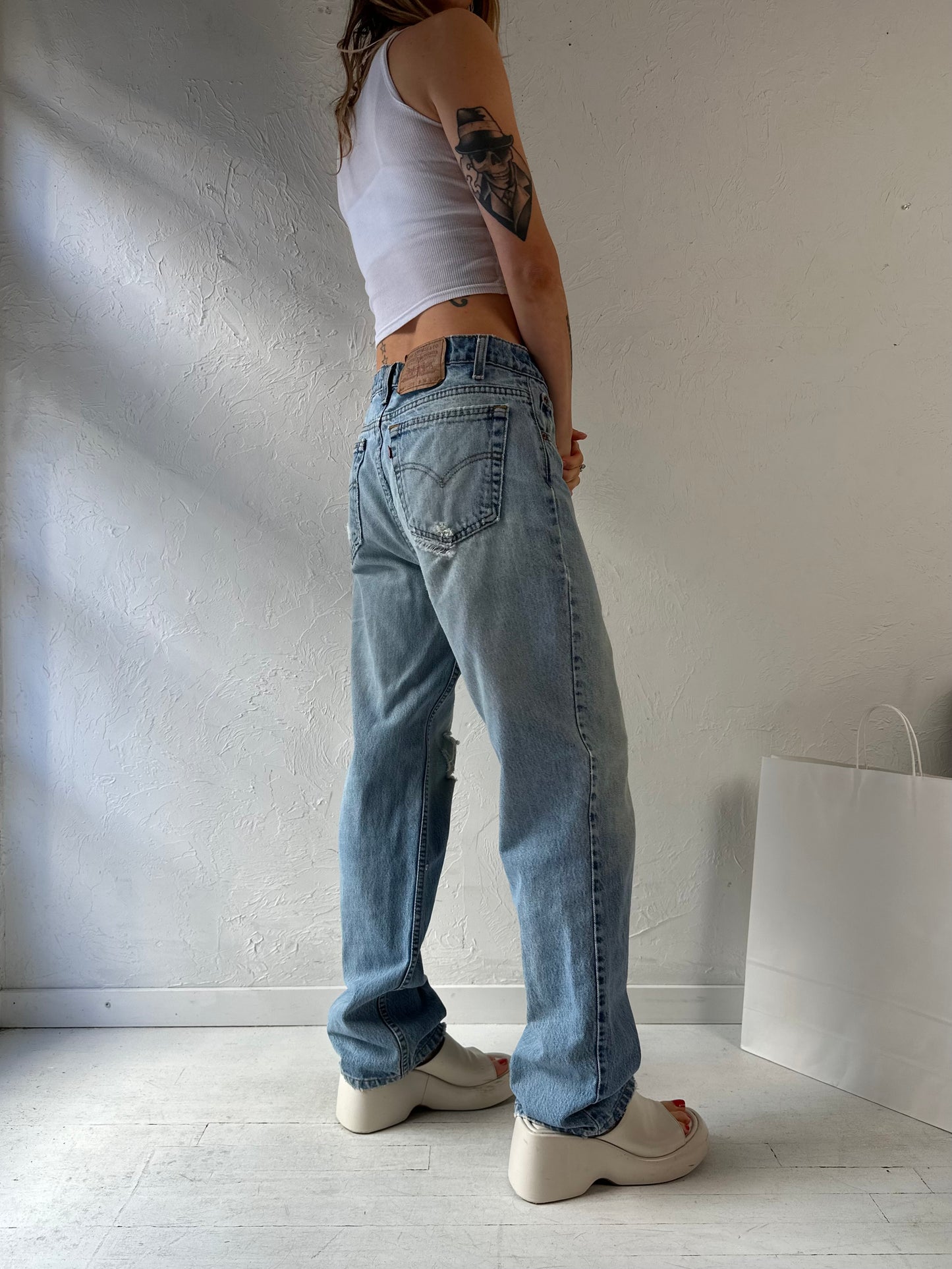90s ‘Levi’s 516’ Light Wash Jeans / Made in Canada / 34