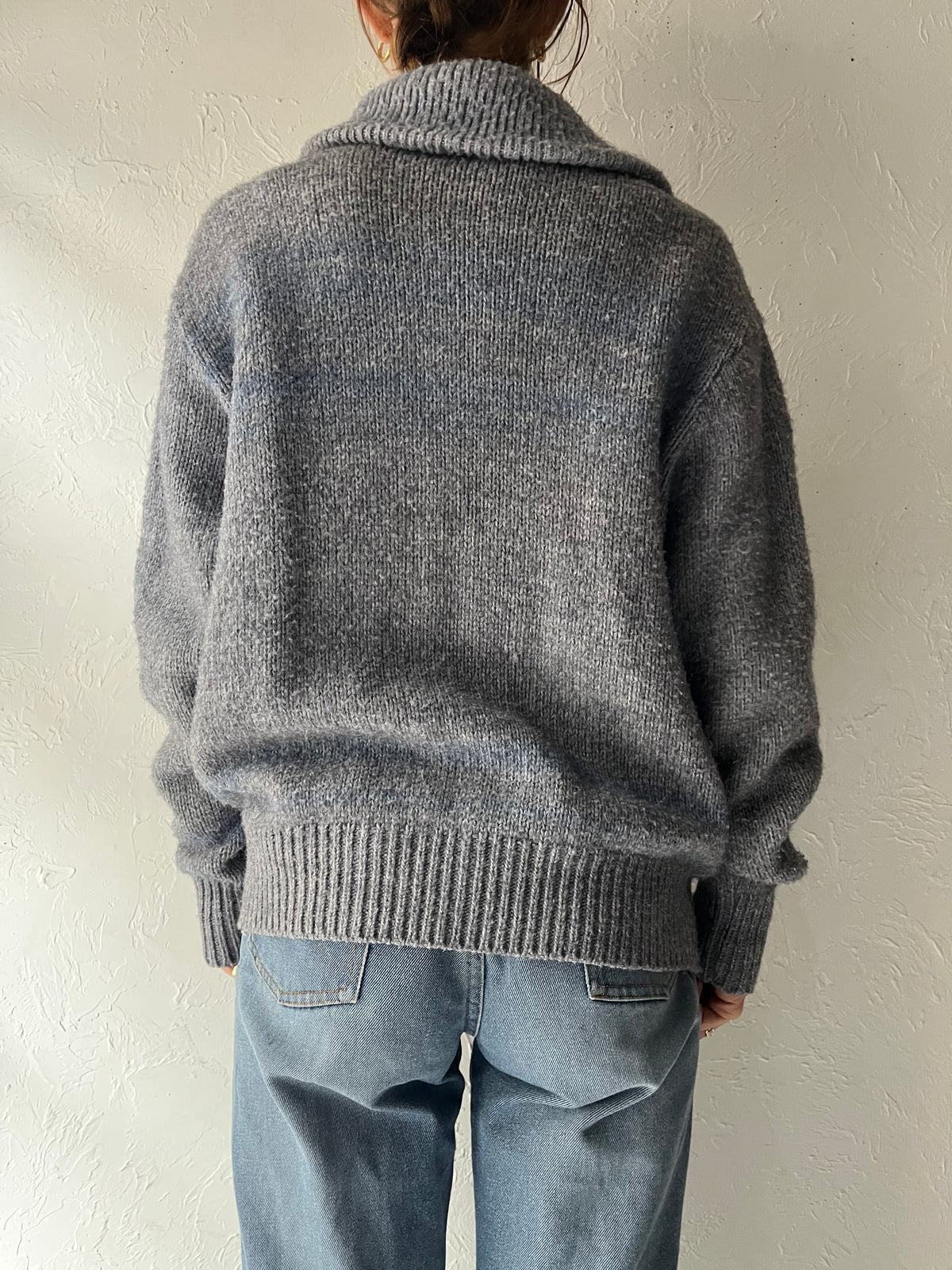 Vintage 'Avante Guard' Gray Zip Up Sweater / Medium