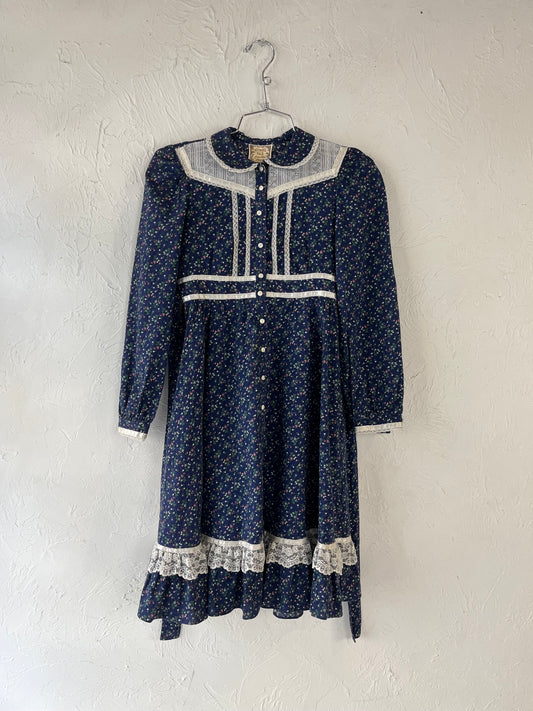 70’s ‘Gunne Sax’ Navy Floral Long Sleeve Kid Dress / 10