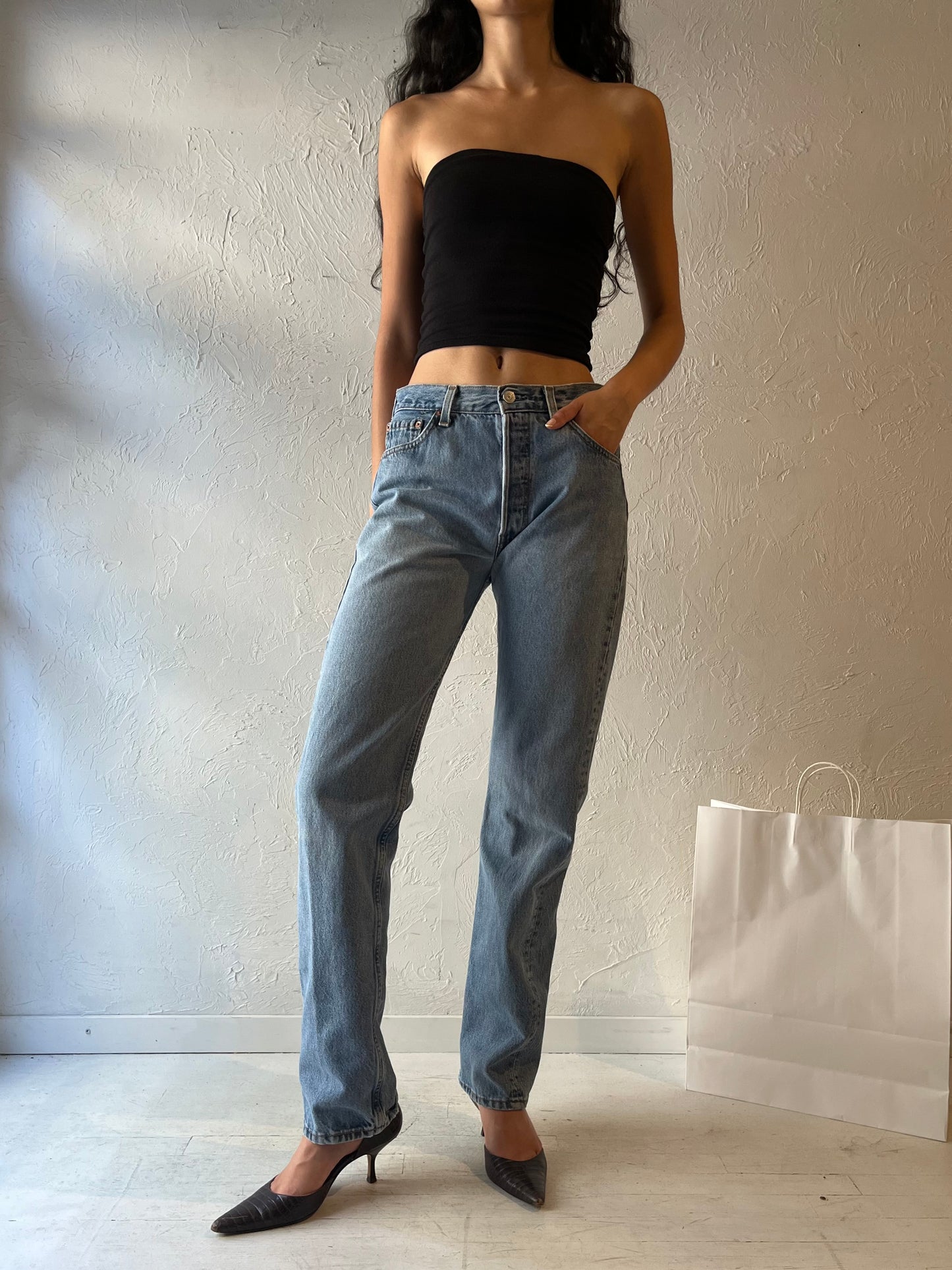 90s 'Levis' 501 Jeans / Made in USA / 28