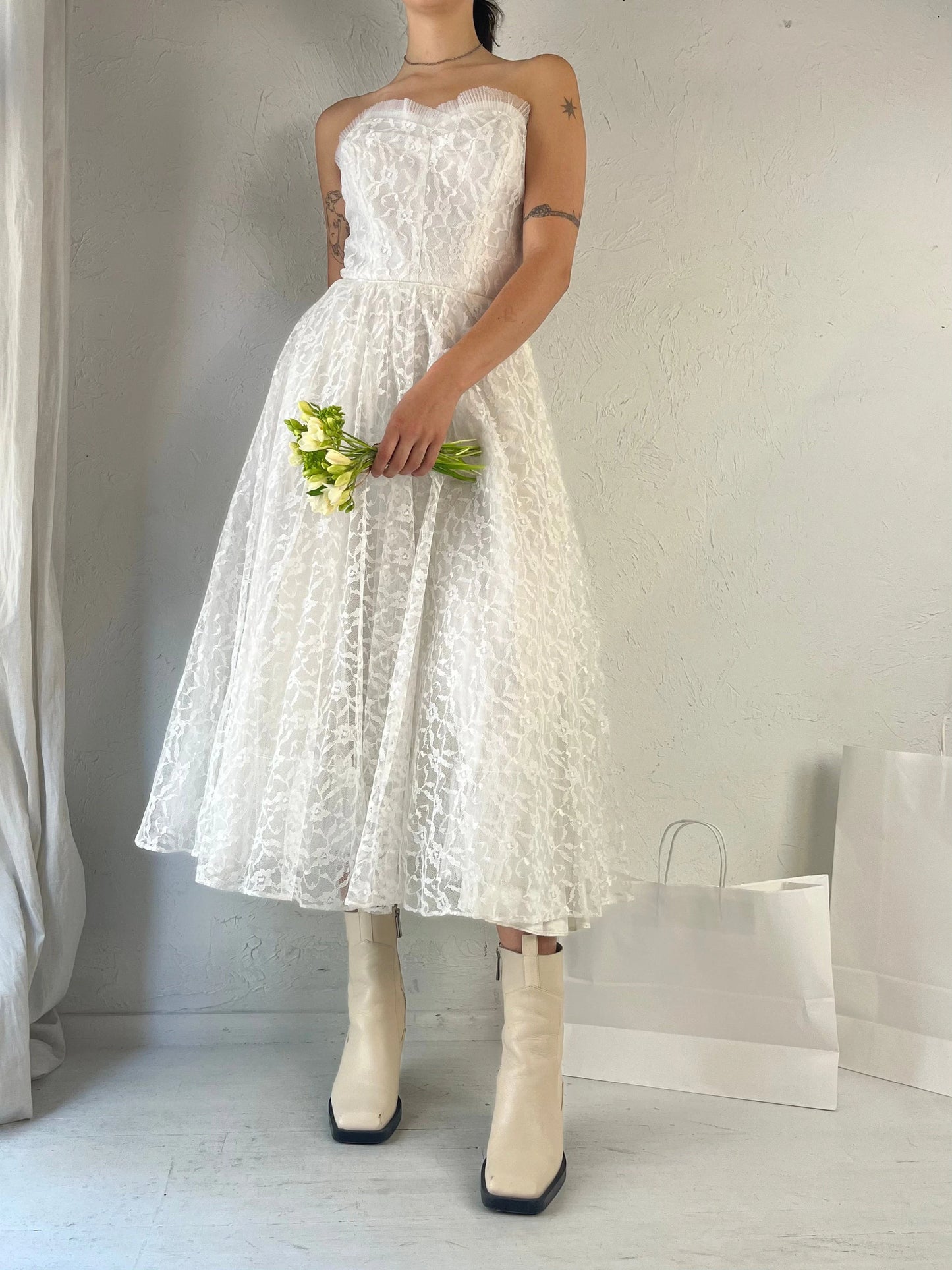 Vintage Handmade White Lace Strapless Wedding Dress / Small