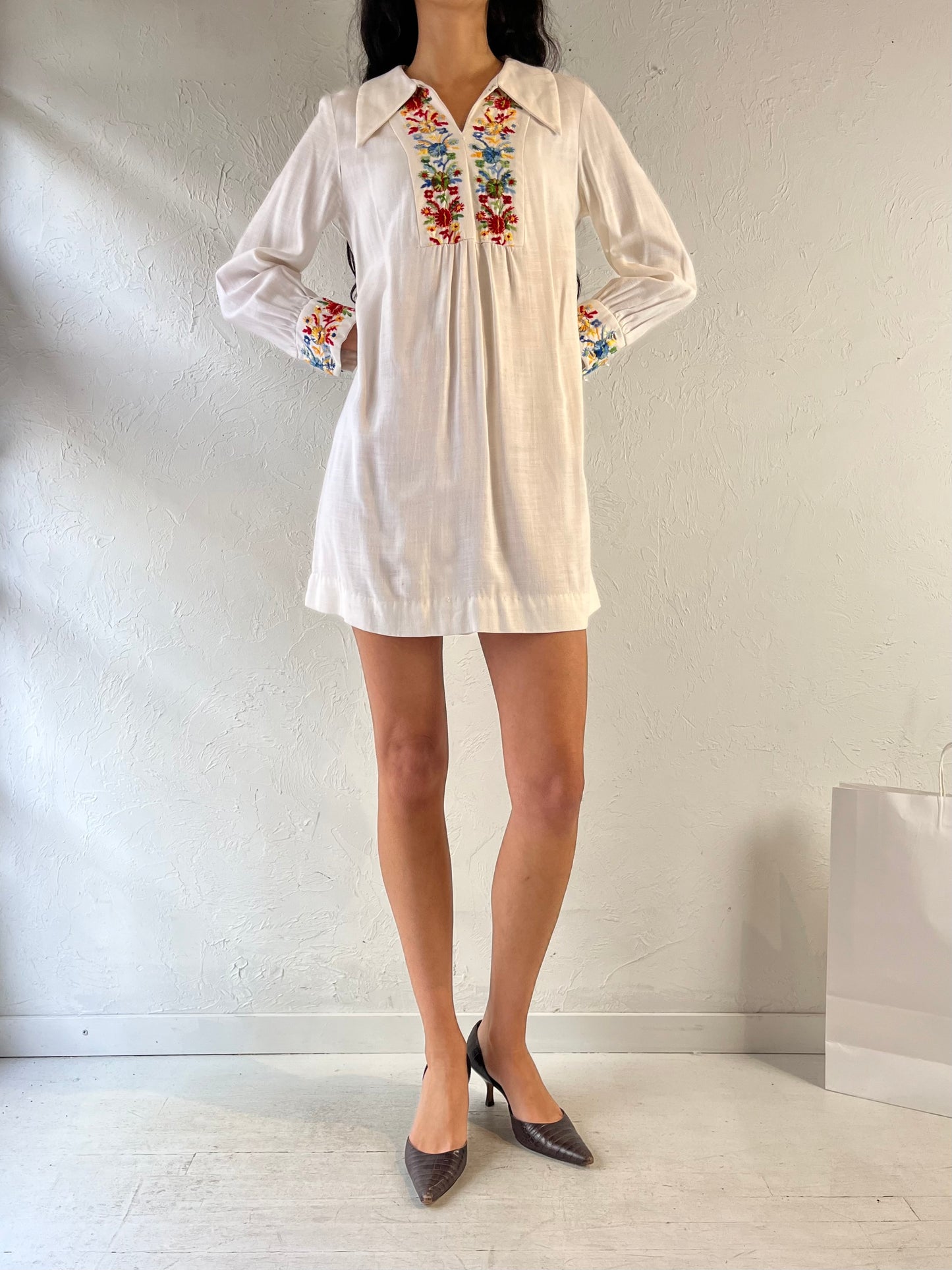 70s Embroidered Long Sleeve Mini Dress / Union Made / Small