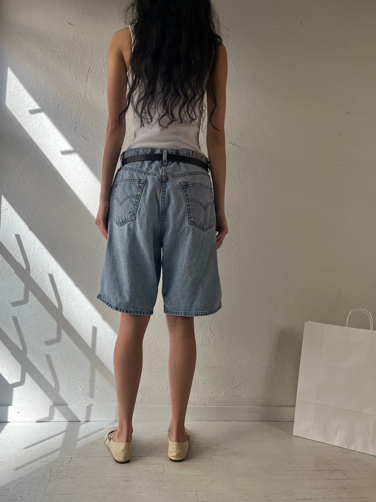 90s ‘Levis Silver Tab’ Denim Shorts / 33