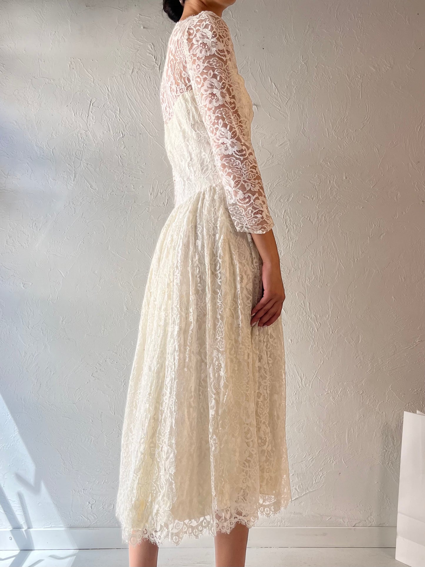 Vintage Handmade White Lace Wedding Dress / Small