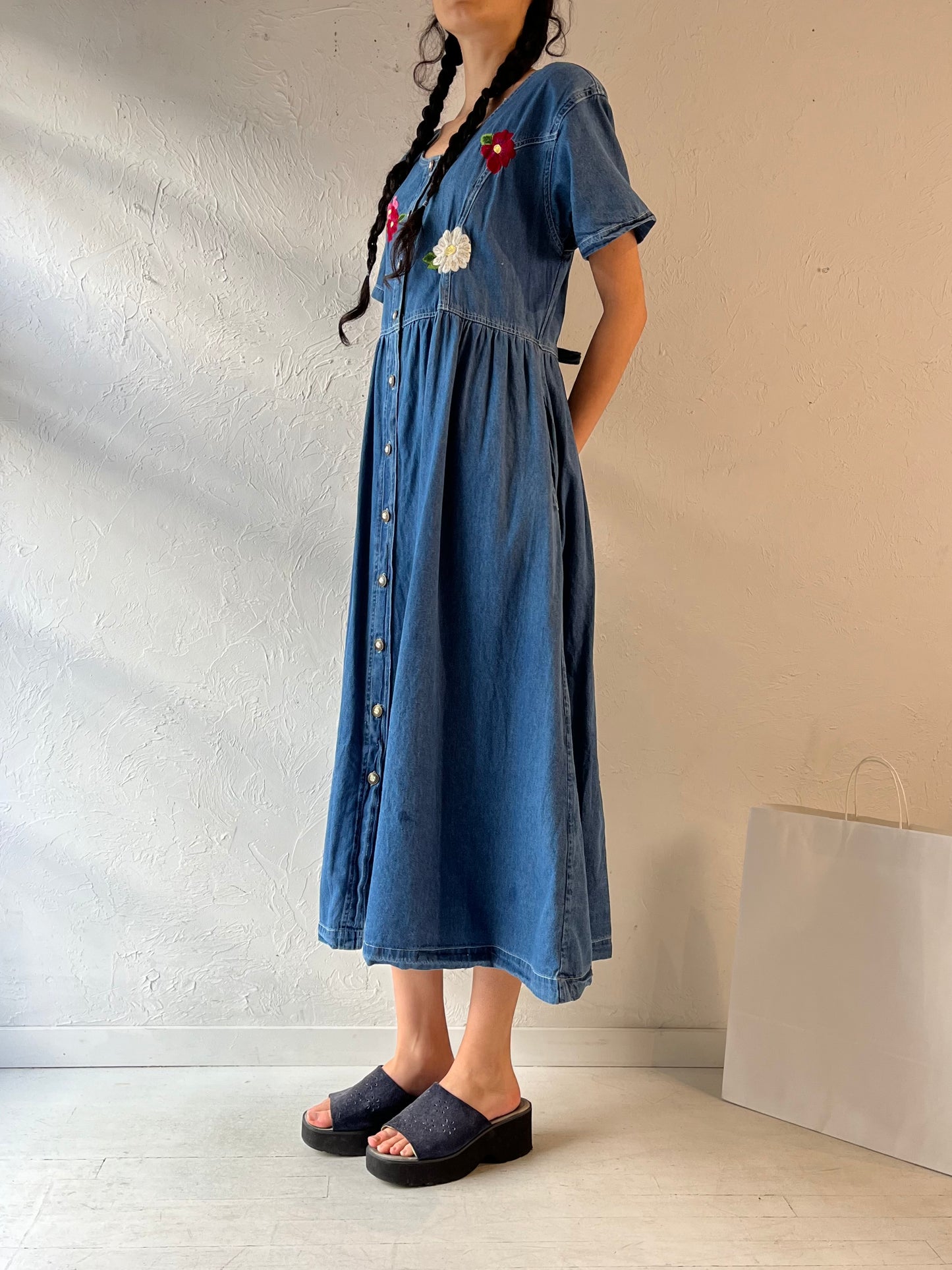 90s ‘Jane Ashley’ Embroidered Denim Dress / Large