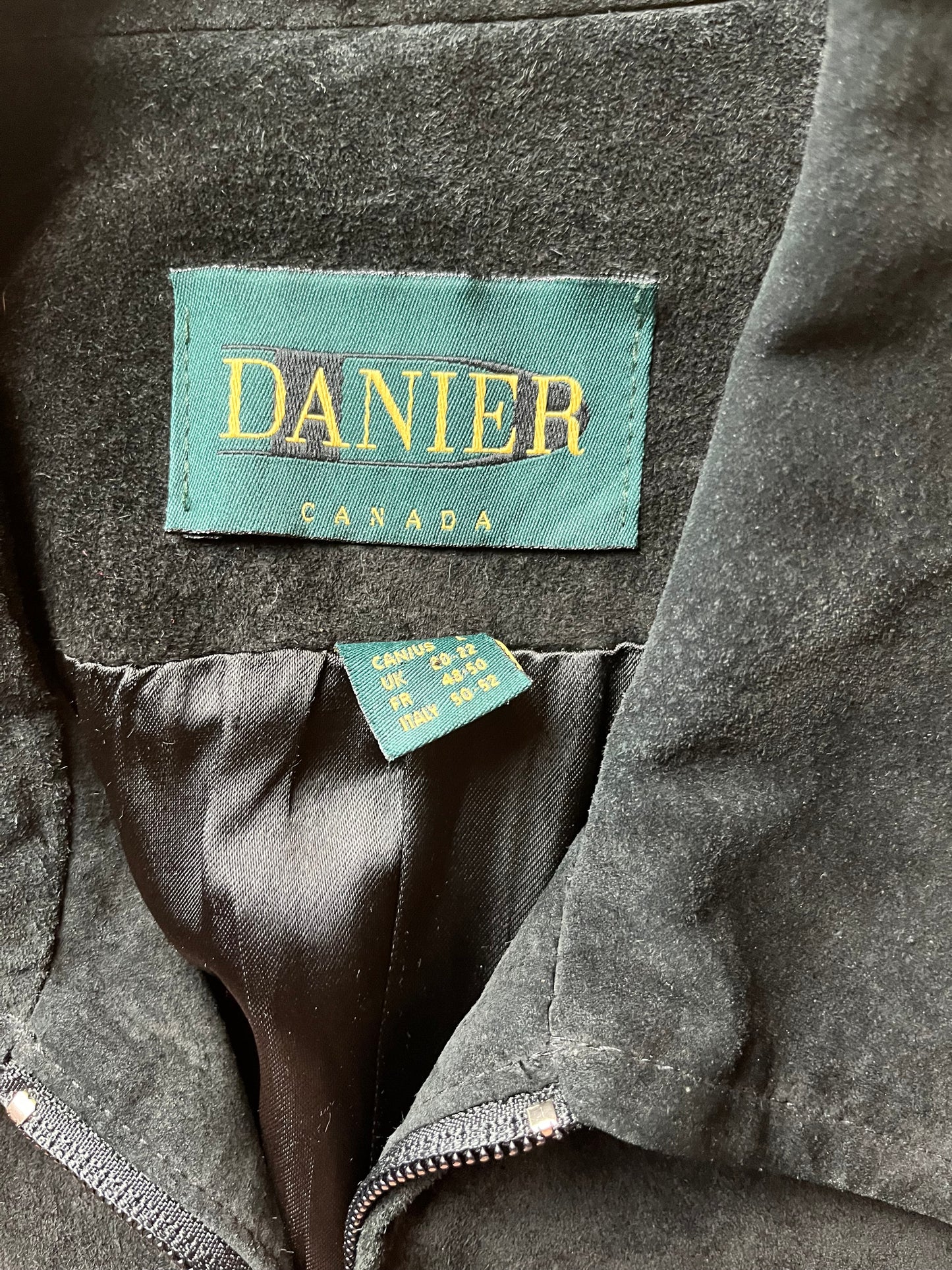 90s 'Danier' Black Suede Leather Jacket / Large