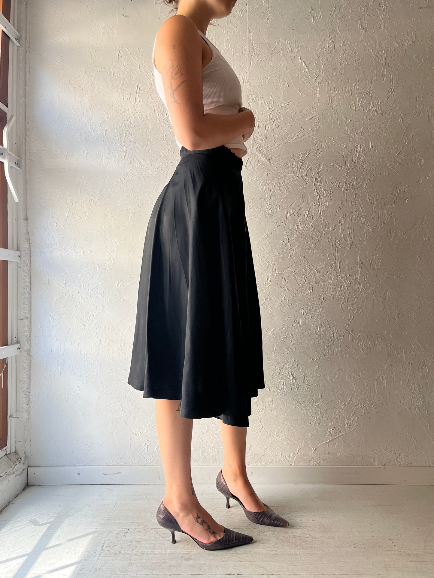 Vintage Black Hight Waisted Gothcore Dark Academia Midi A-Line Skirt / Medium