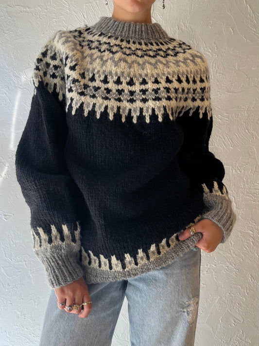 Vintage Hand Knit thick Wool Fair Isle Sweater / Medium