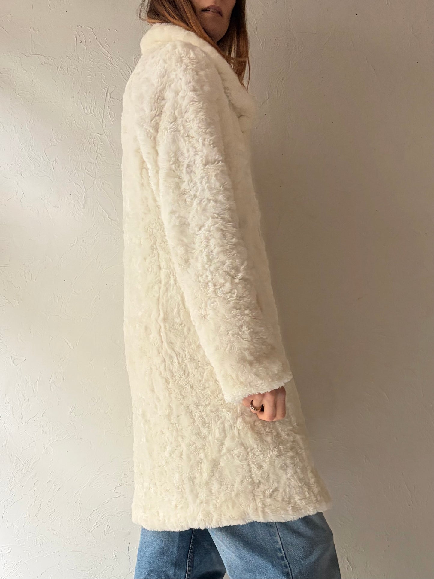 90s ‘Le Chateau’ White Faux Fur Coat / Small