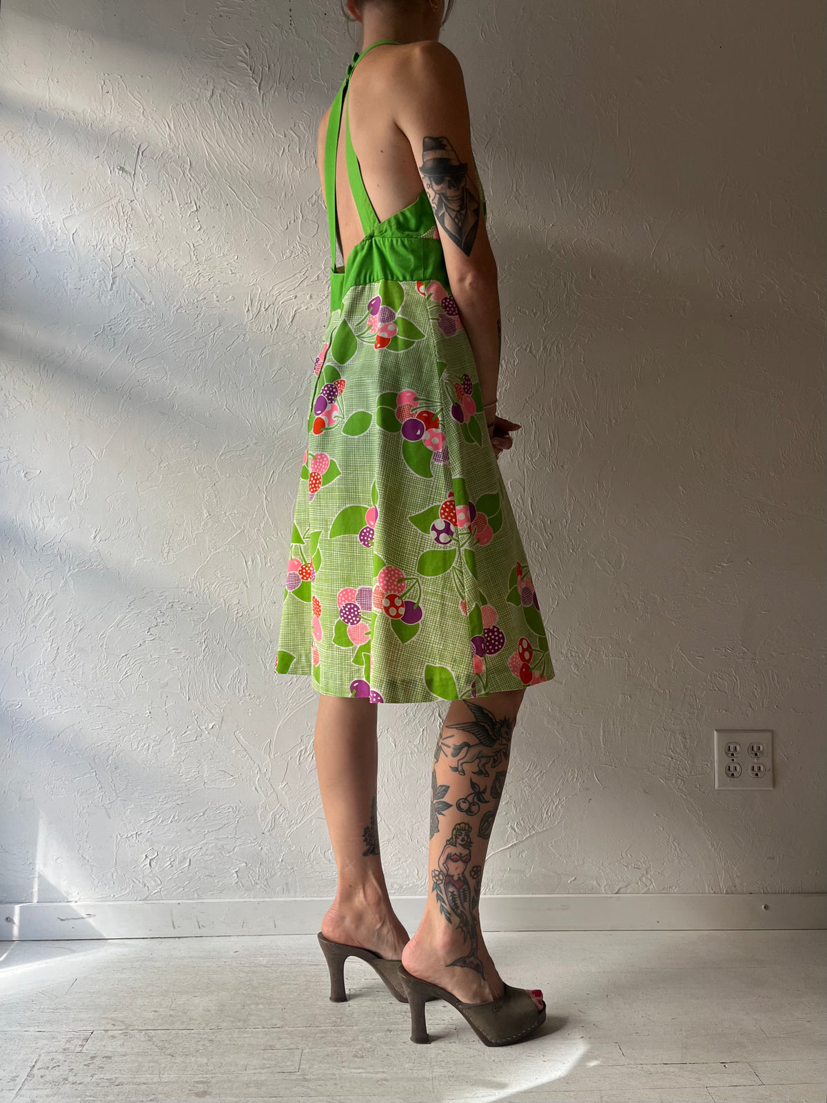 70s 'Malia' Green Open Back Retro Mini Dress / Medium