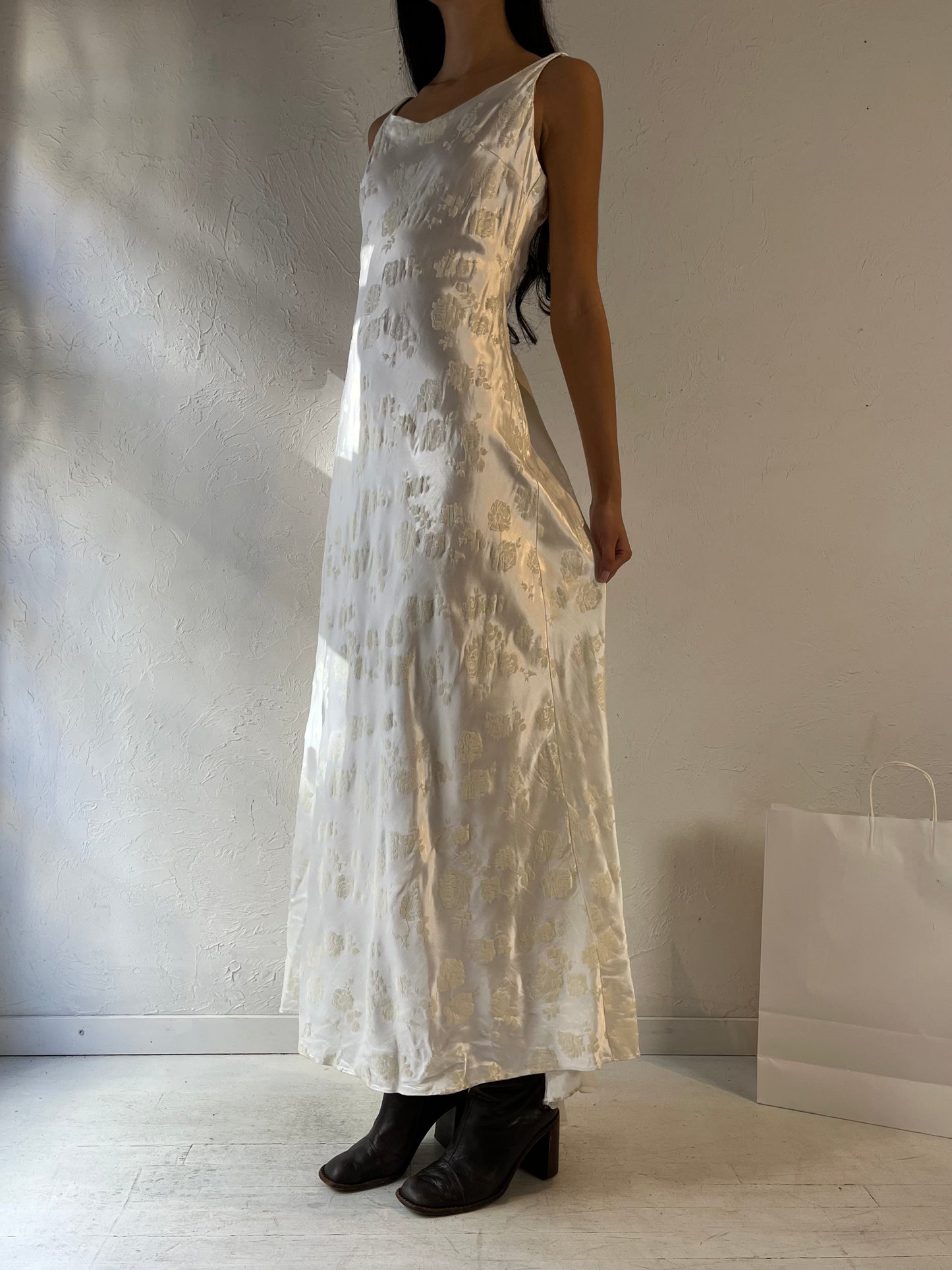 90s ‘Zum Zum’ White Burnt Velvet Wedding Dress / Small