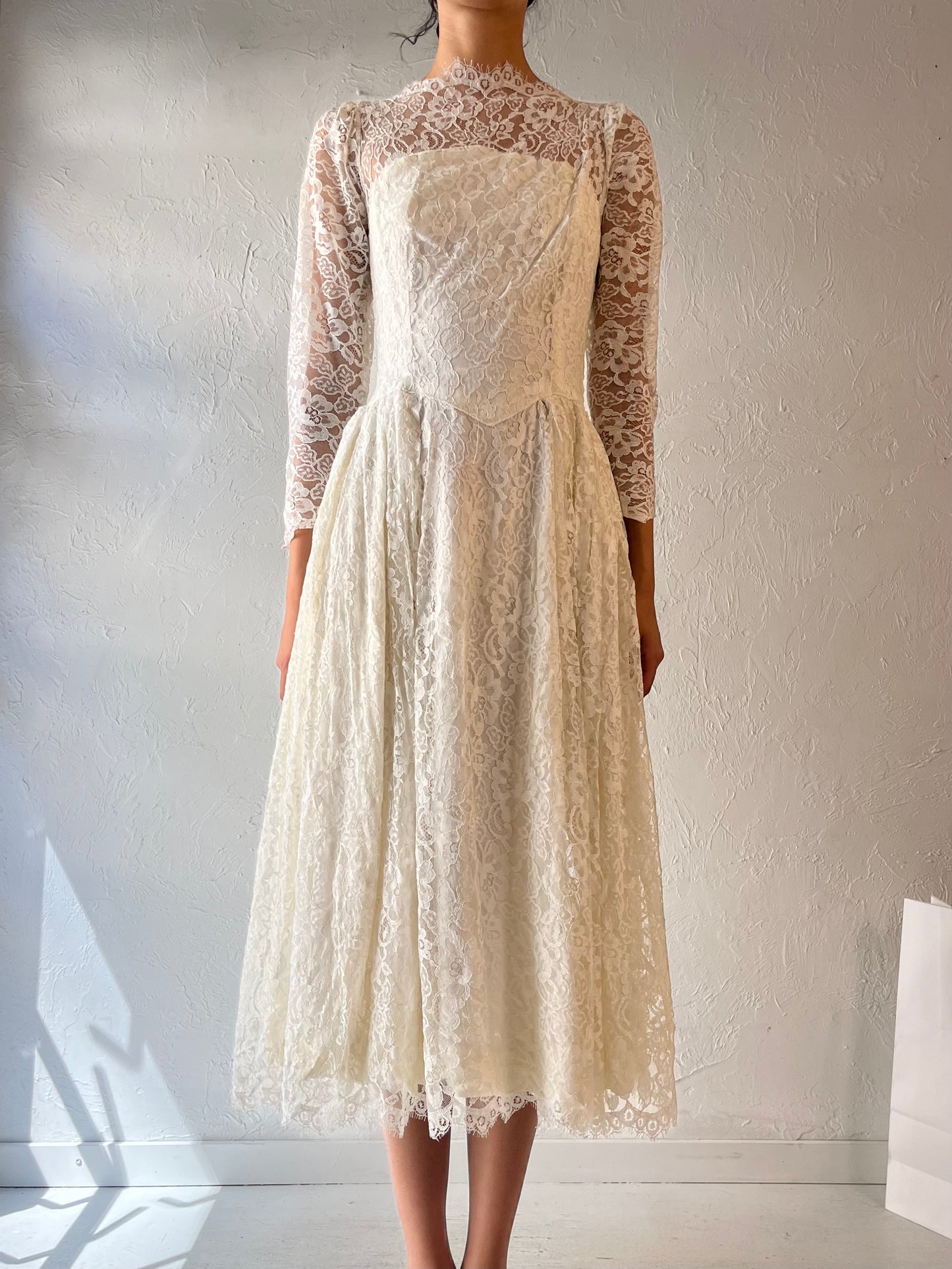 Vintage Handmade White Lace Wedding Dress / Small