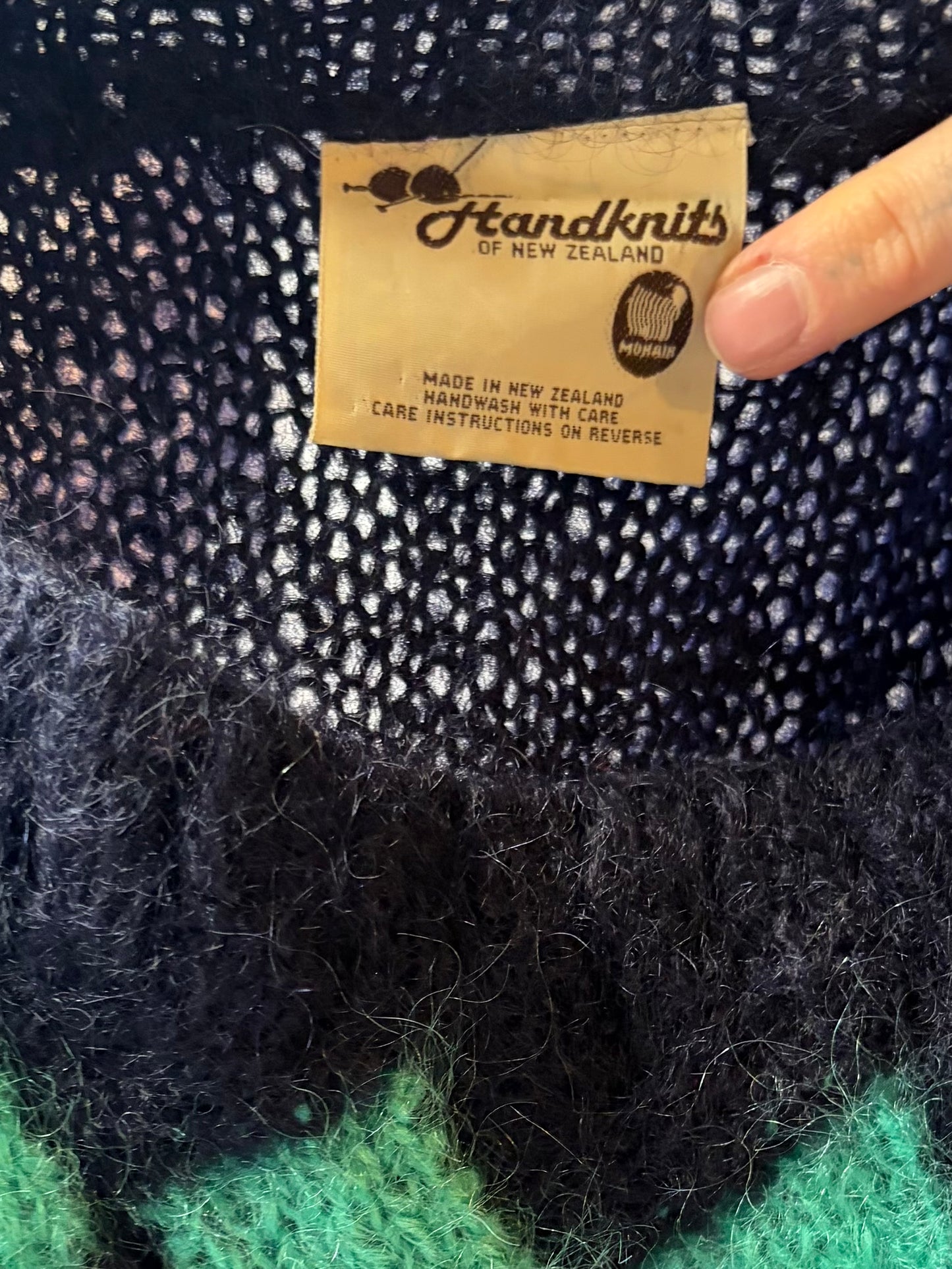 90s Handknit Patterned Mohair Crew Neck Sweater / Small