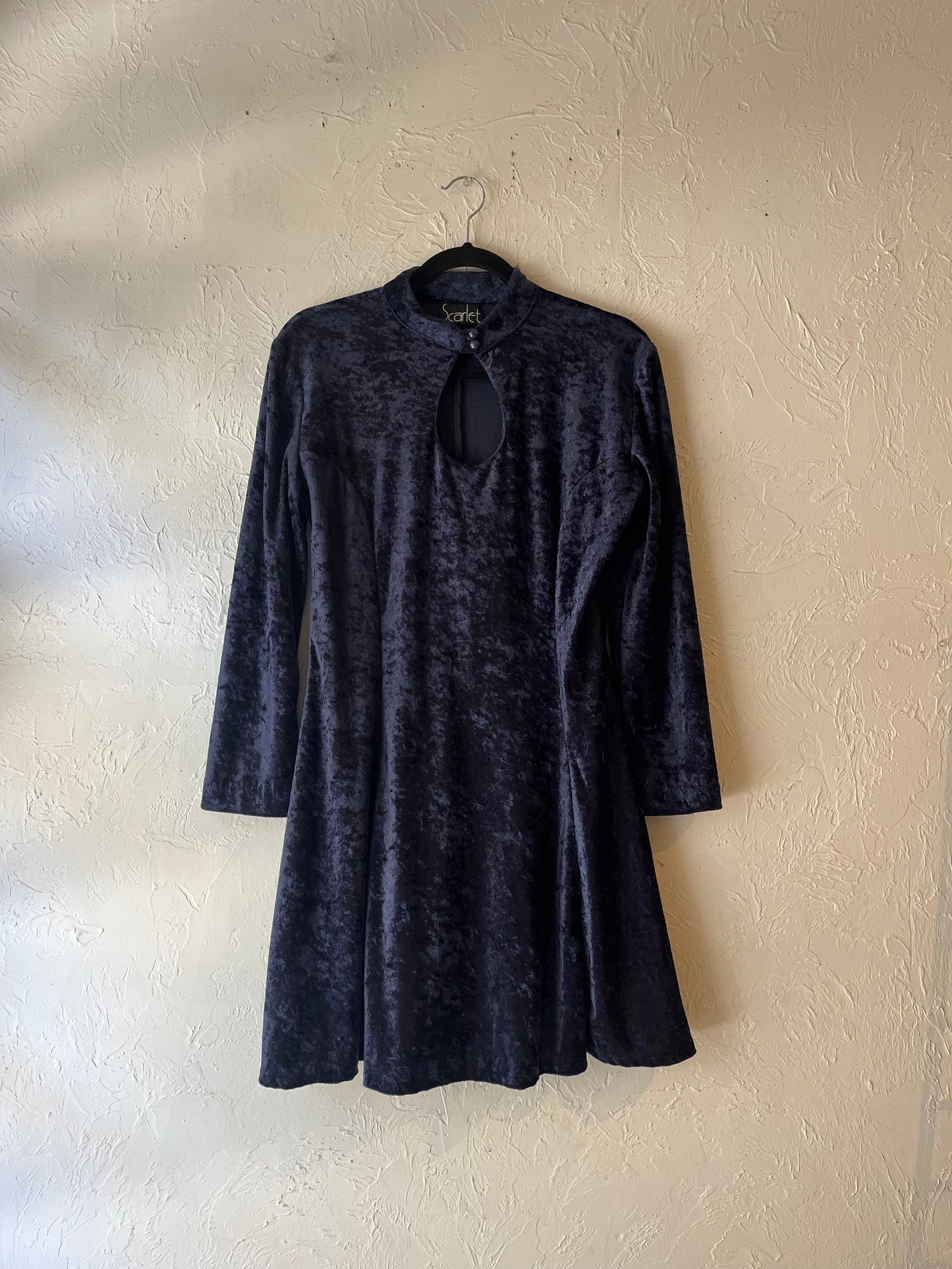 90s 'Scarlet' Navy Blue Crushed Velvet Key Hole Dress / Medium