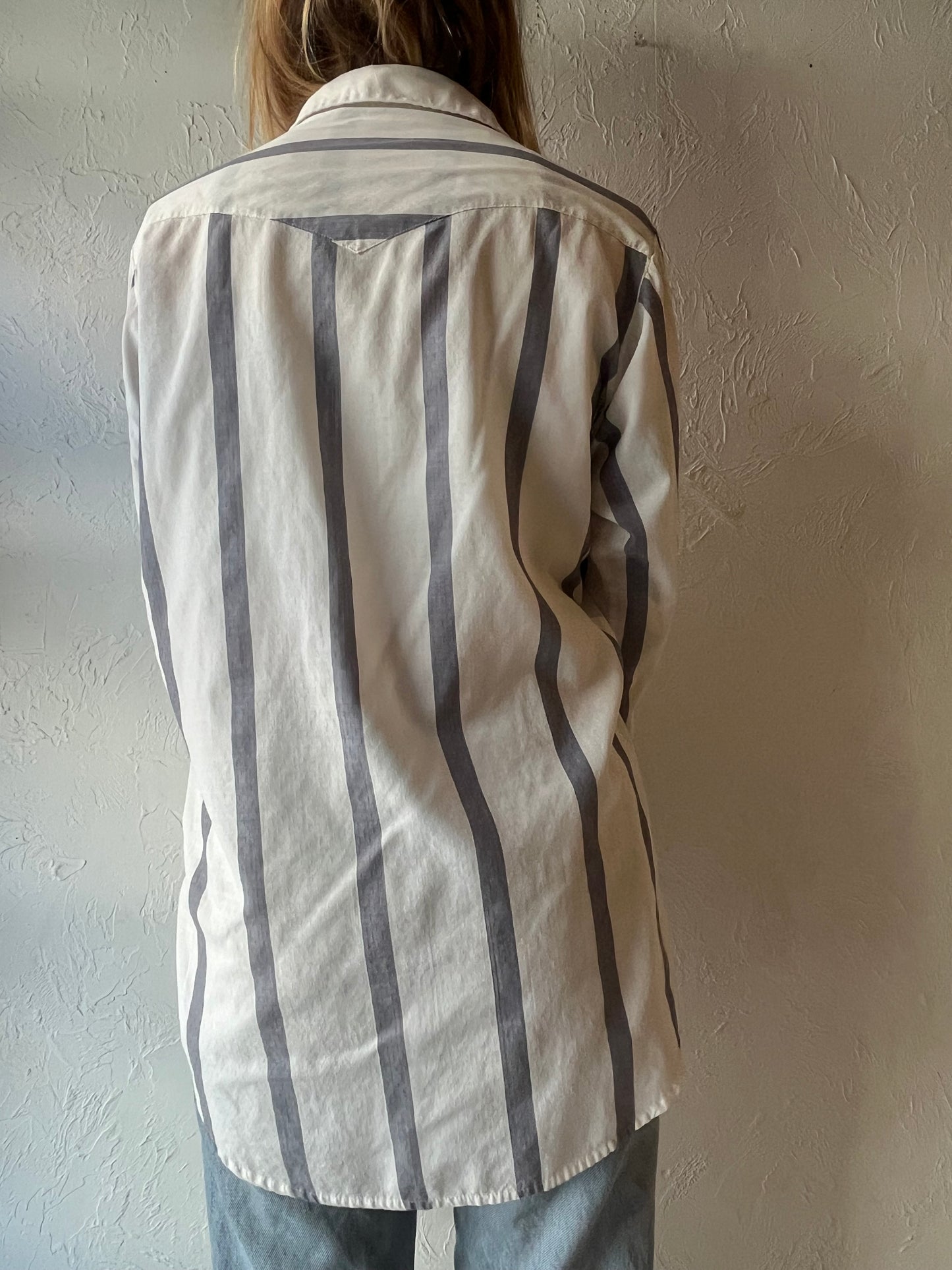 80s ‘MWG’ White Striped Pearl Snap Shirt / Medium