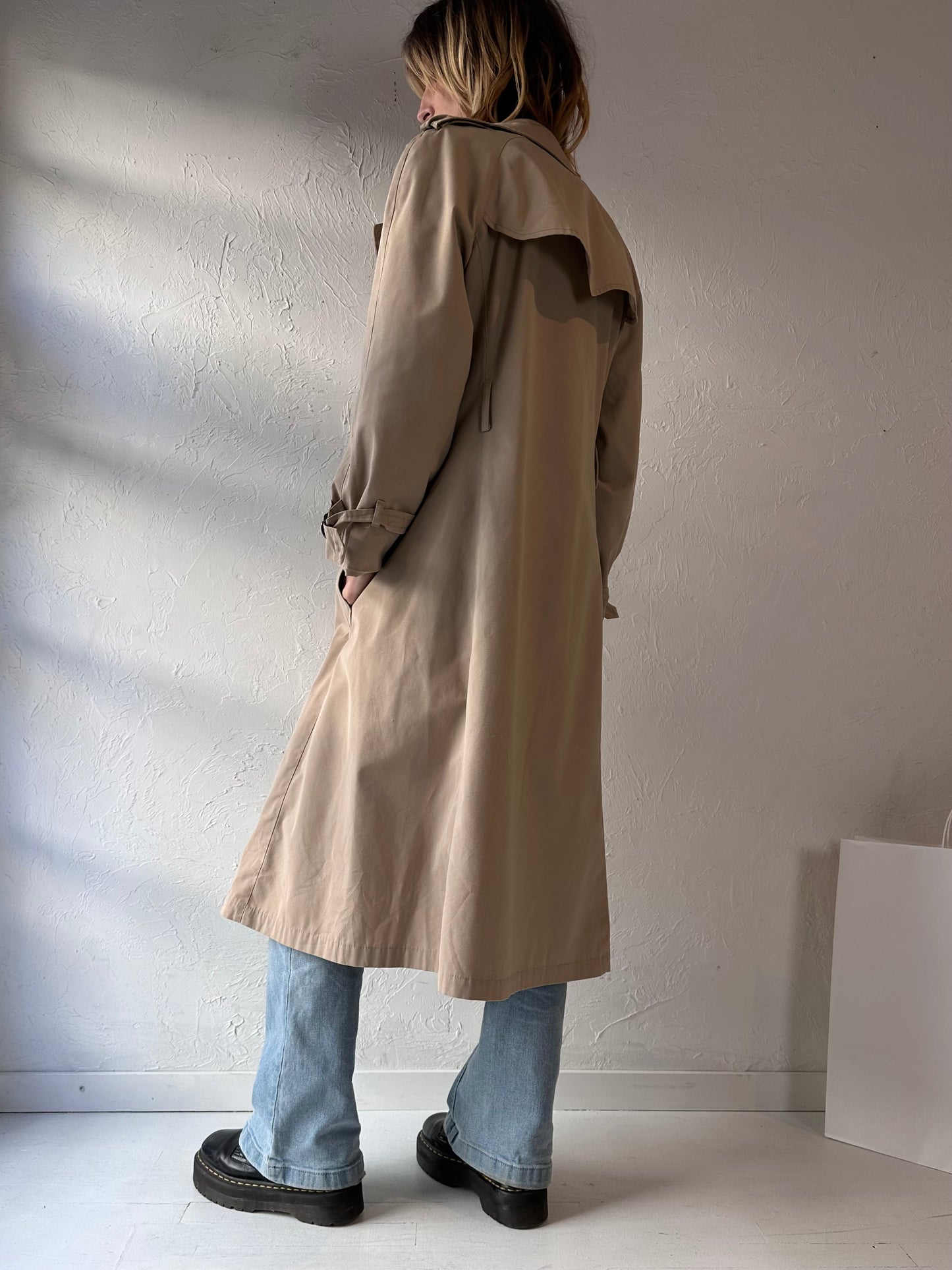 90s 'London Fog' Classic Beige Lined Trench Coat / Large