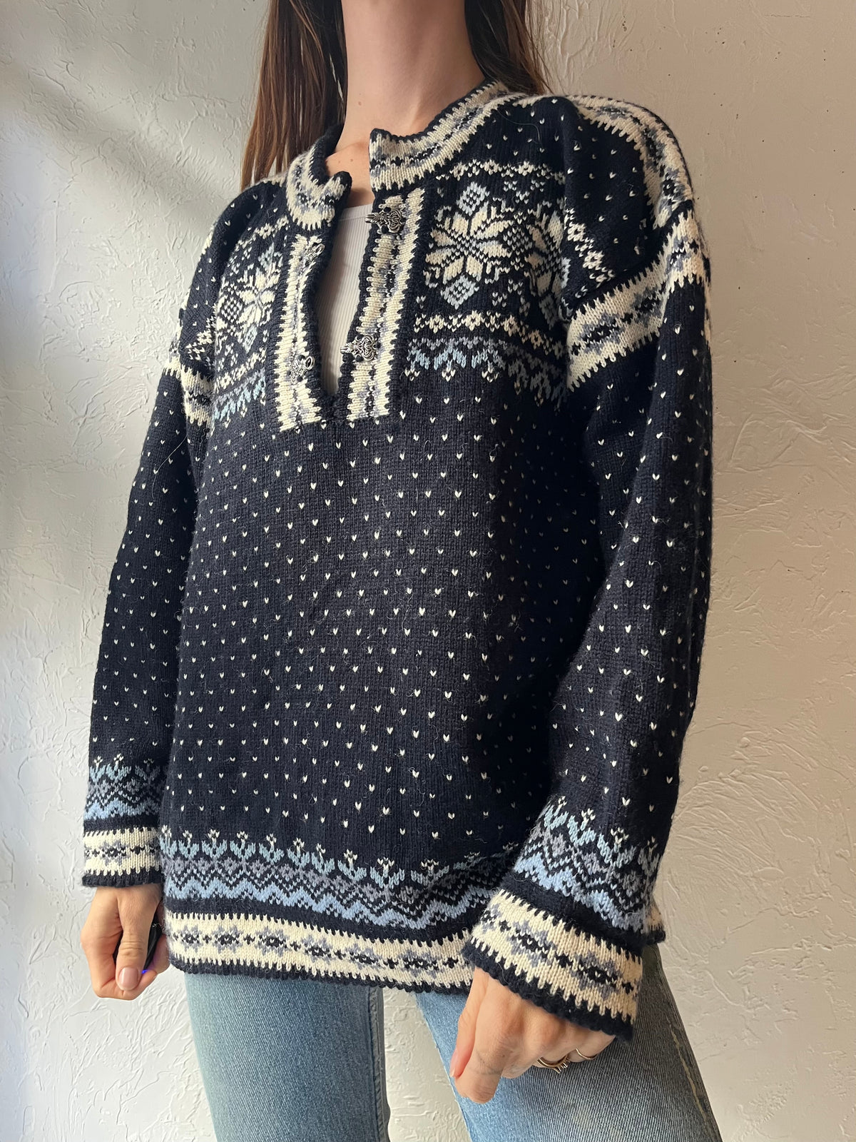 Vintage Nordic Knit Snowflake Fair Isle Pullover Scandinavian Ski Sweater / Medium
