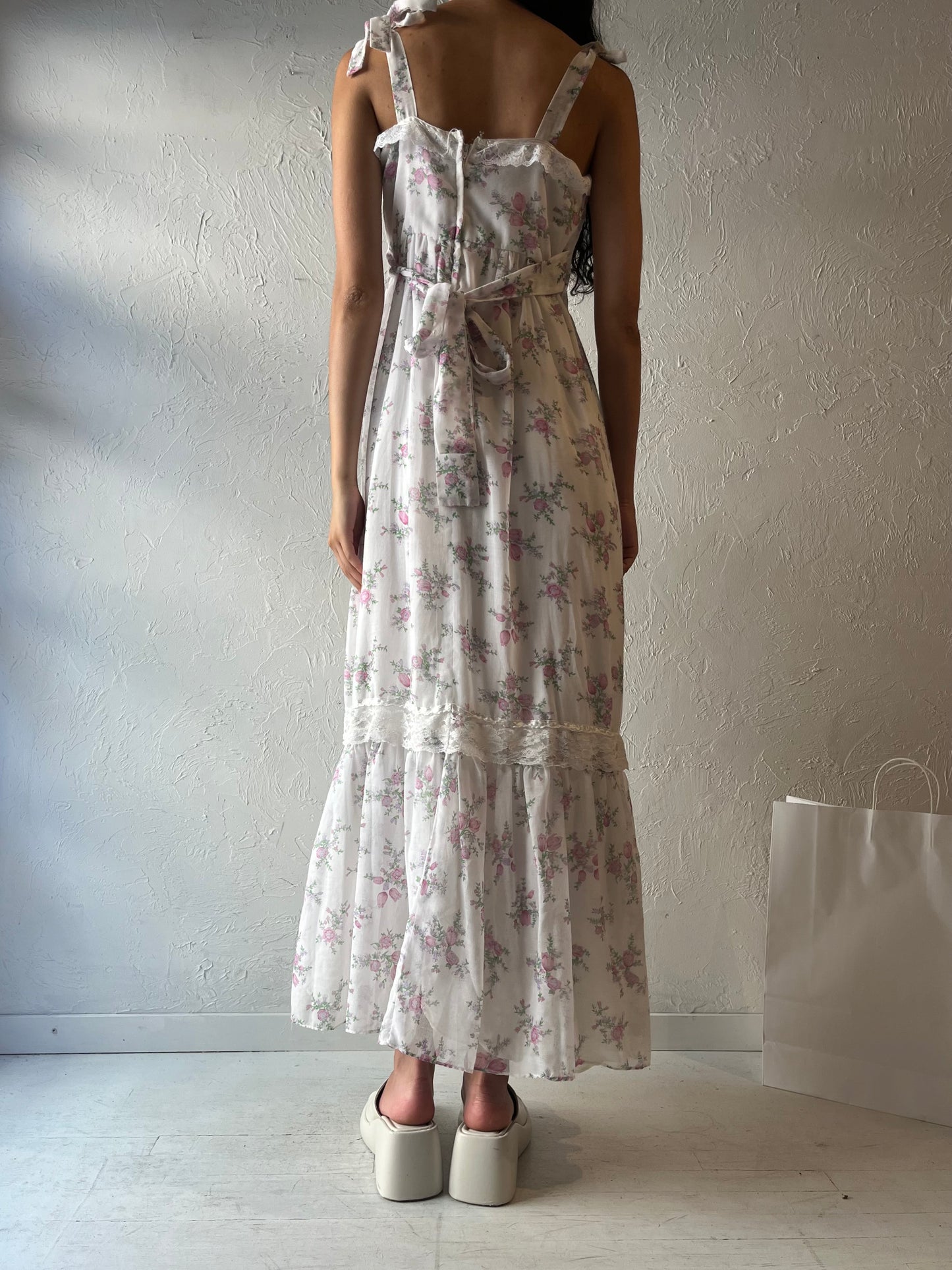 70s 'JC Penny' White Floral Print Peasant Dress / Small