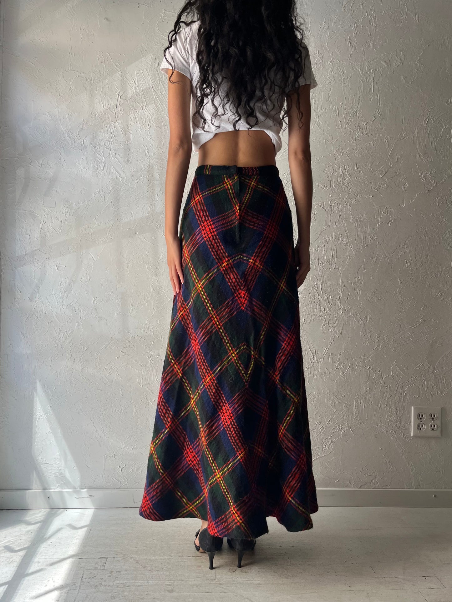 Vintage Plaid Knit Winter Maxi Skirt / Small