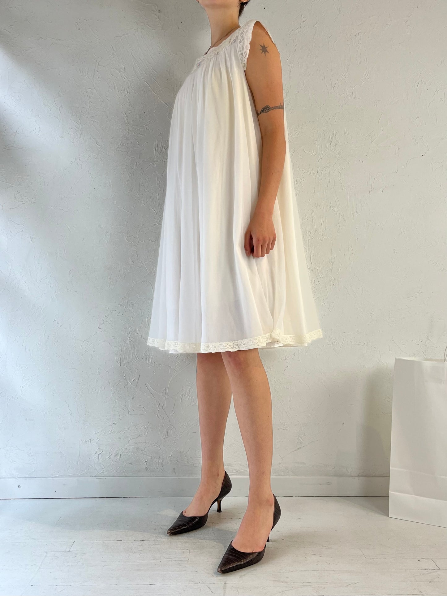 80s 'Shadowline' White Nylon Night Dress / Medium