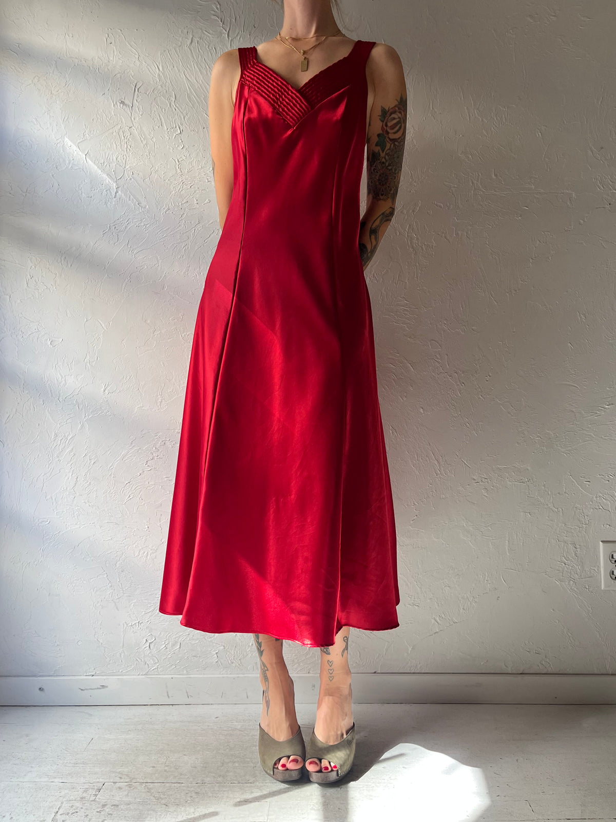 90s 'Intimate Details' Red Silky Romantic Slip Dress / Small