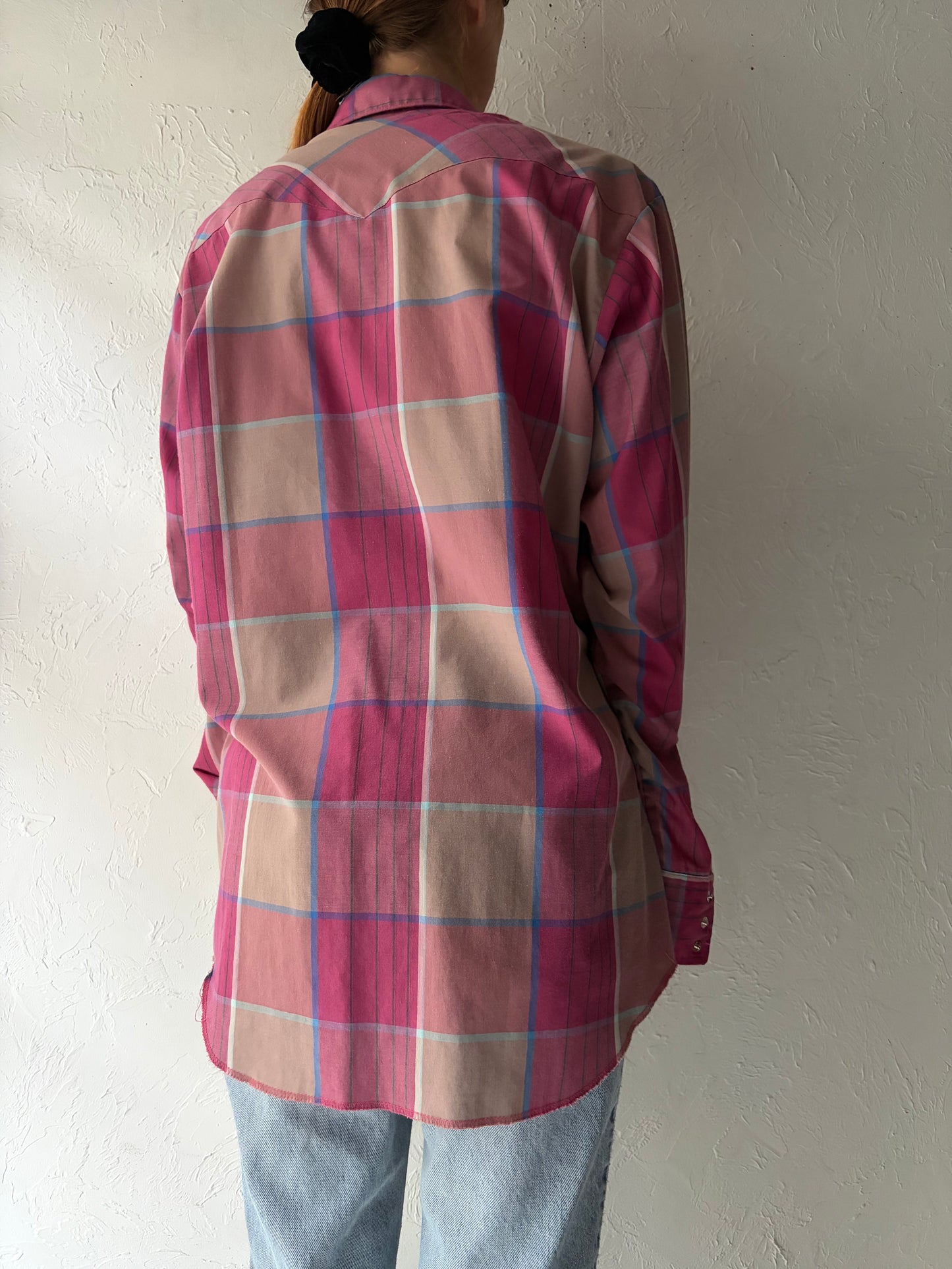 90s 'Wrangler' Pink Pearl Snap Shirt / Medium