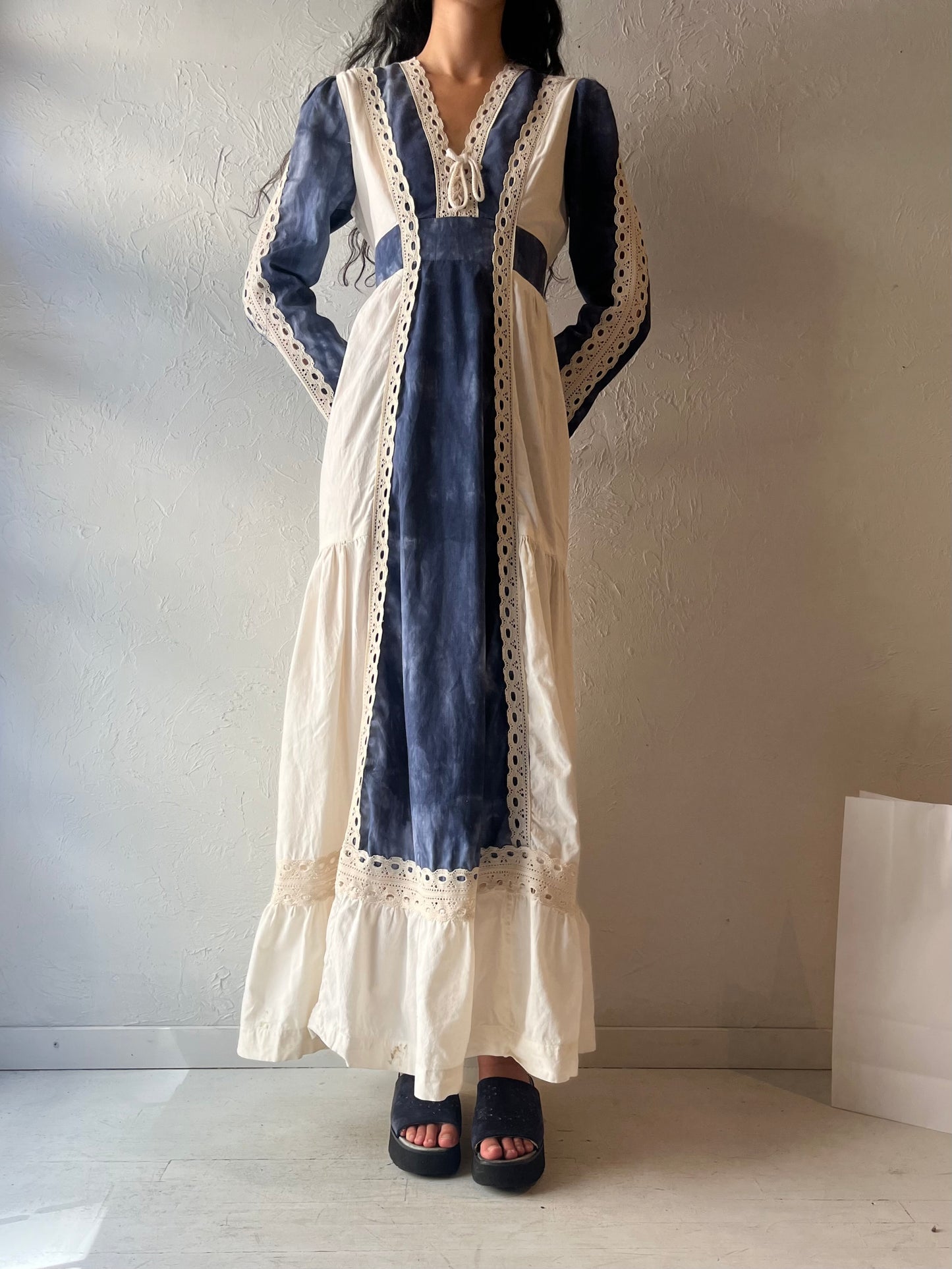 Vintage Handmade Long Sleeve Peasant Dress / Medium