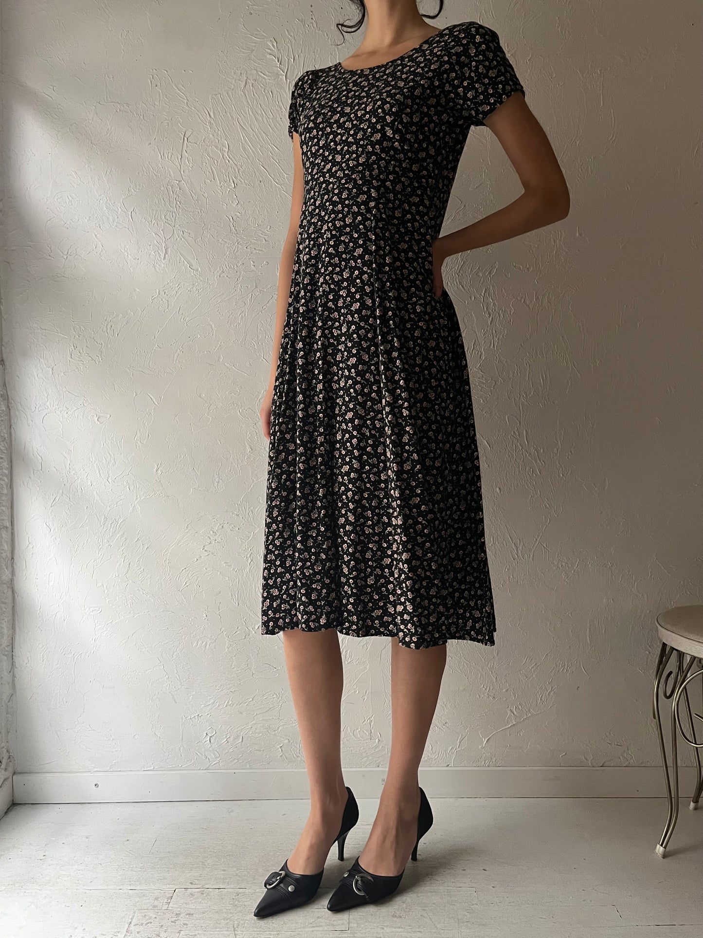 90s 'All That Jazz' Floral Print Dress / Medium