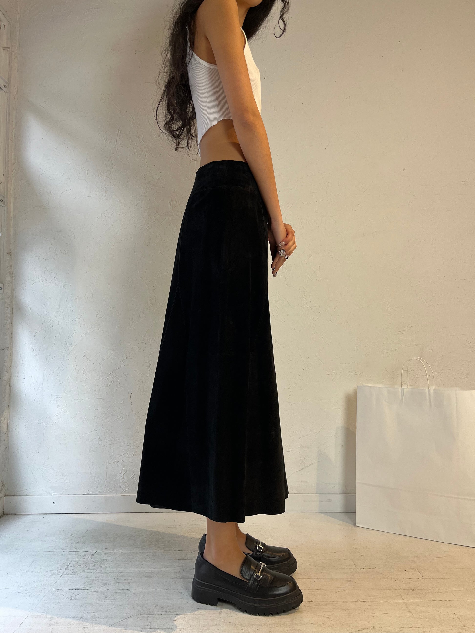 90s ‘Valerie Steven’s’ Black Suede Leather Midi Skirt / Small