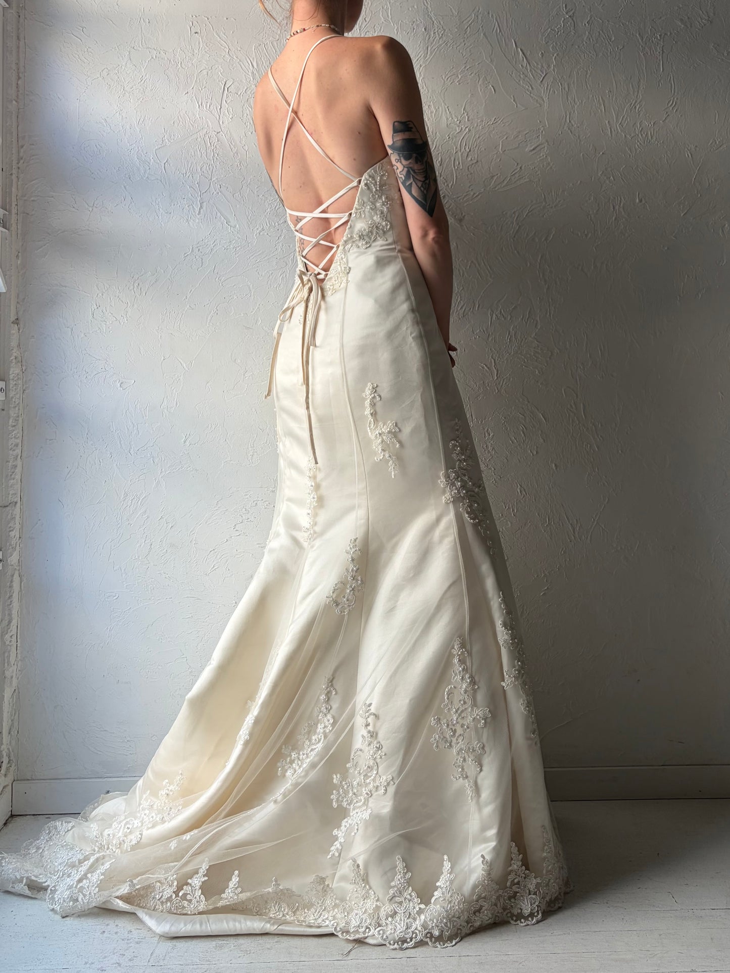 Y2k 'Angeline'  Cream Lace Up Foral Wedding Dress / Medium