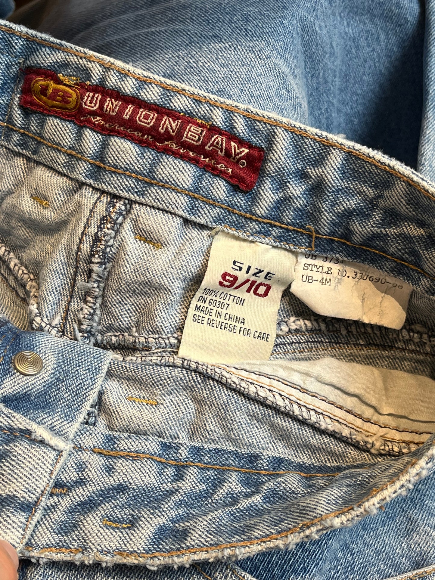 Vintage ‘Union Bay’ High Waisted Jeans / 25