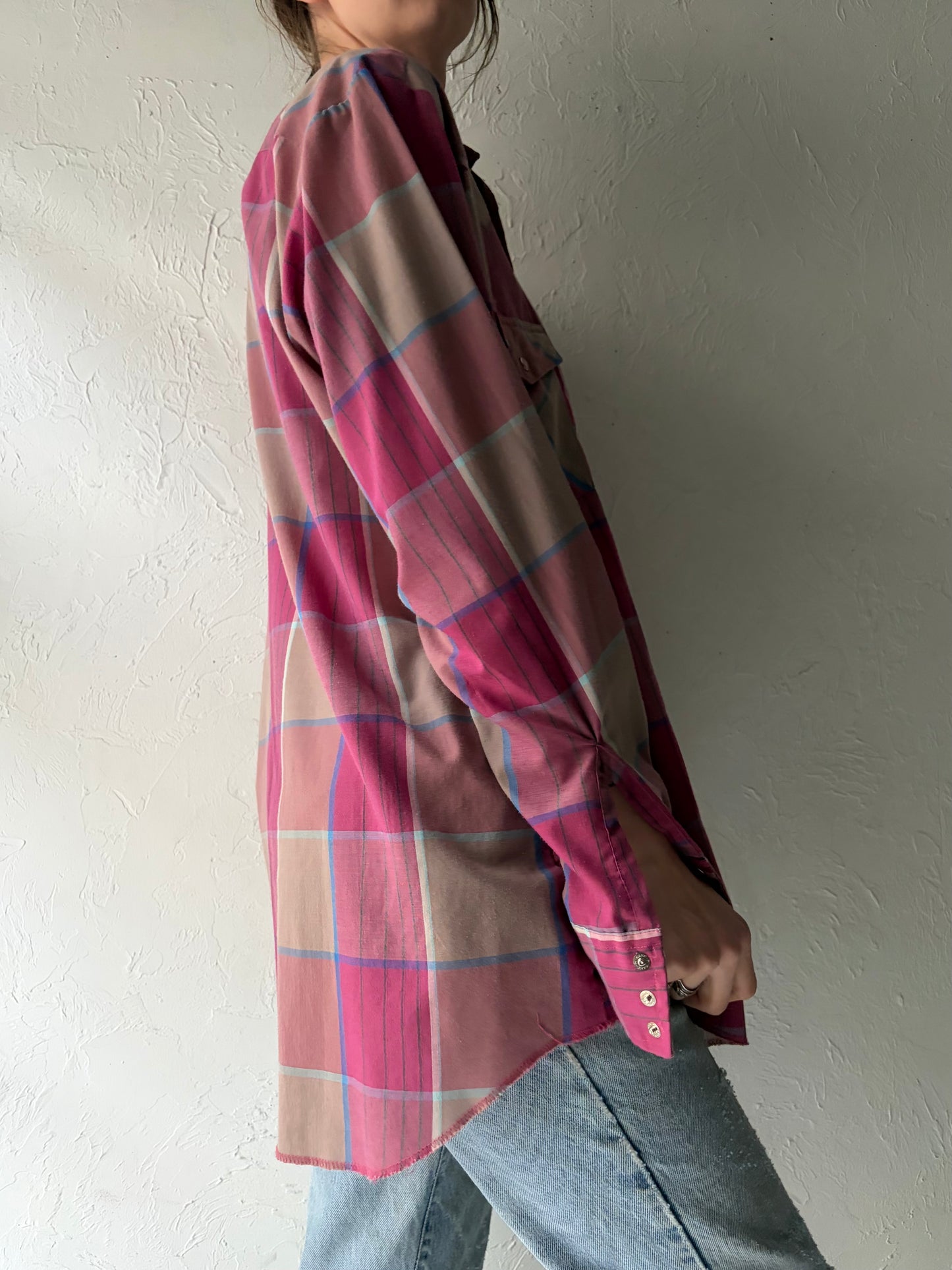 90s 'Wrangler' Pink Pearl Snap Shirt / Medium
