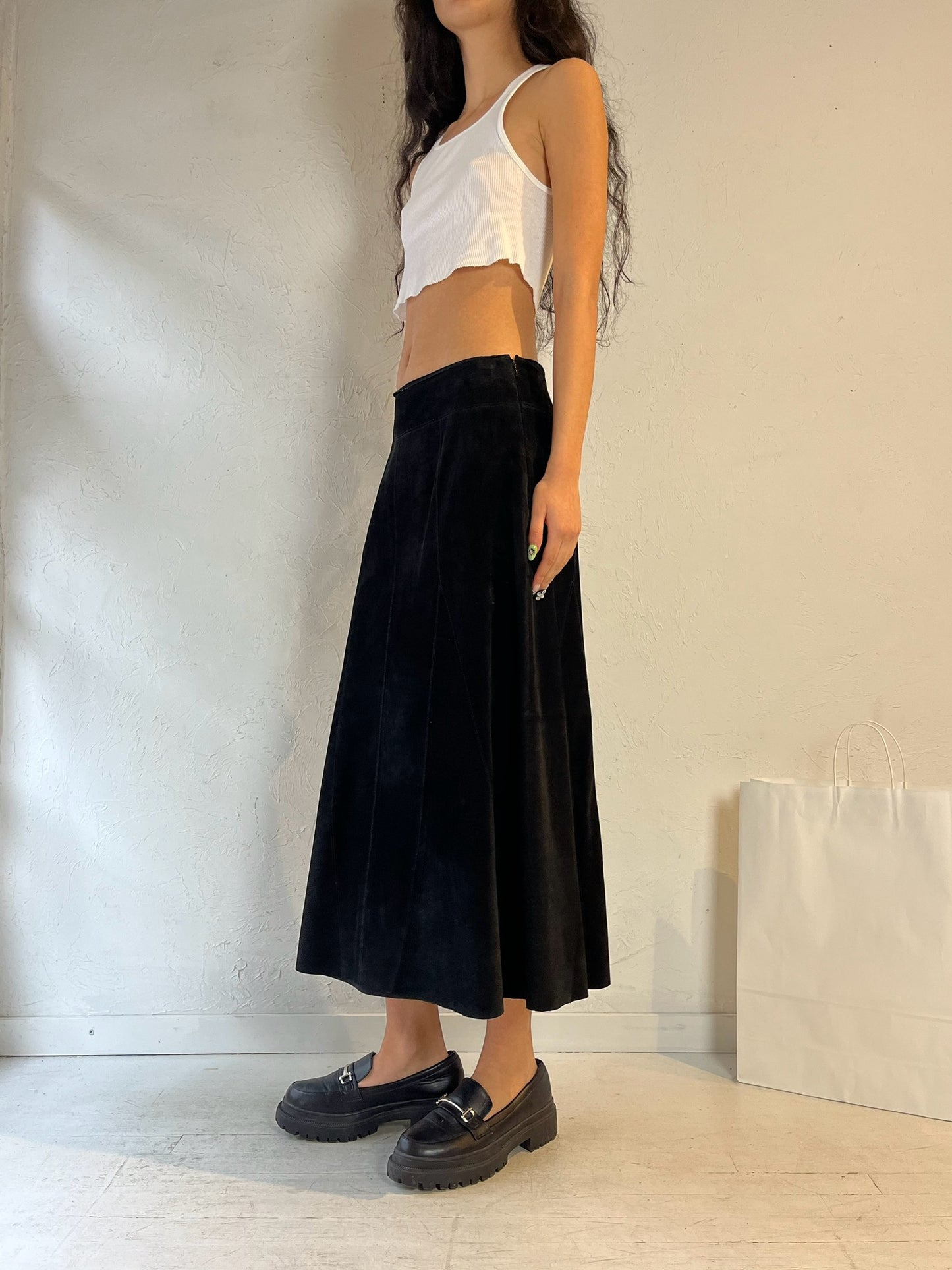 90s ‘Valerie Steven’s’ Black Suede Leather Midi Skirt / Small