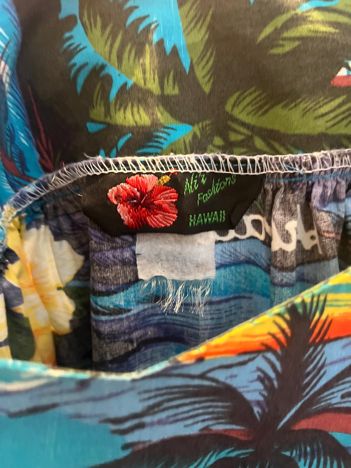 90s 'Ali's Fashions' Retro Hawaiian Print Midi Summer Dress