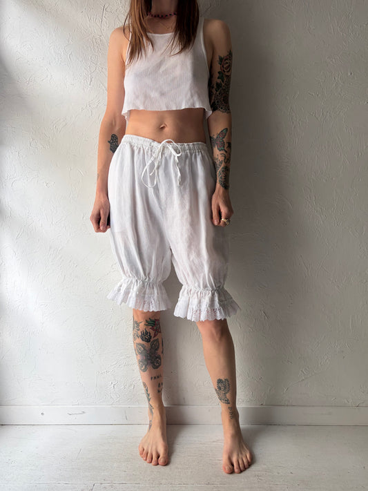 Vintage White Cottage Core Bloomers / Medium