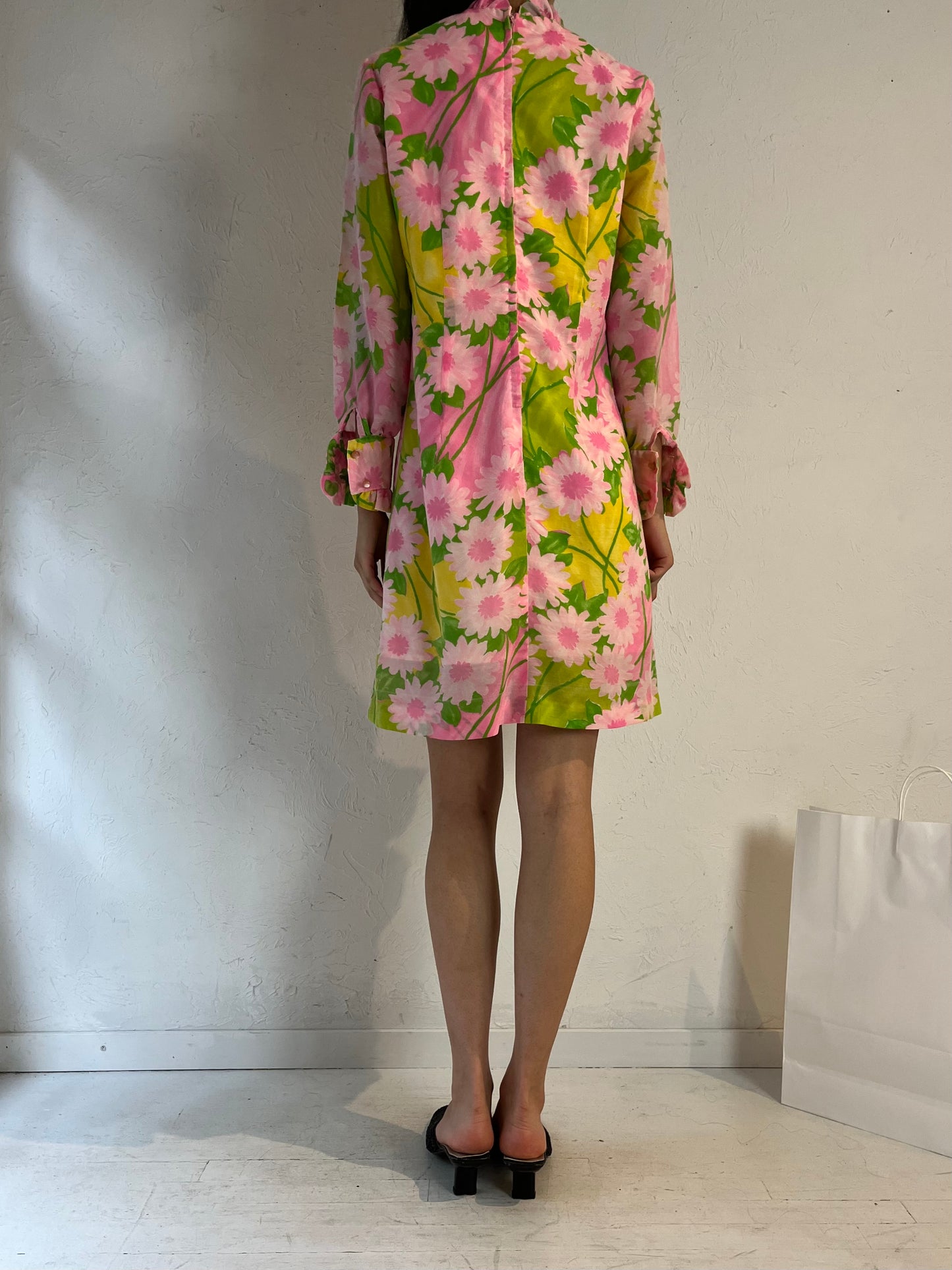 70s 'Cindy Juniors' Pink Floral Print Mini Dress / XS