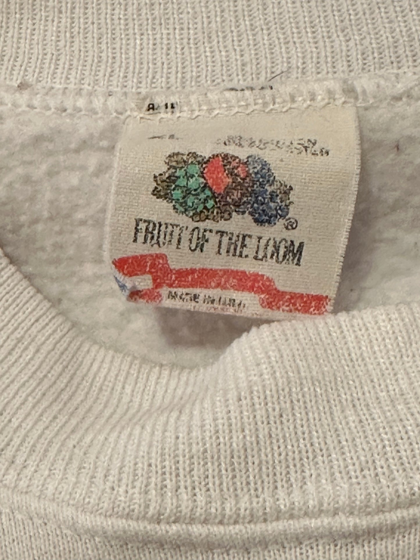 90s 'Fruit of the Loom' Hampton Beach White Crew Neck Sweatshirt / XL