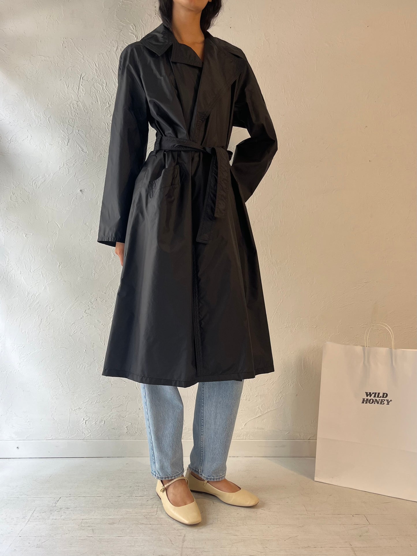 80s 'Aqua Sheen' Black Light Weight Trench Coat / Medium