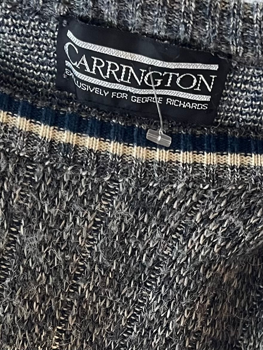90s ‘Carrington’ Gray Sweater / Large