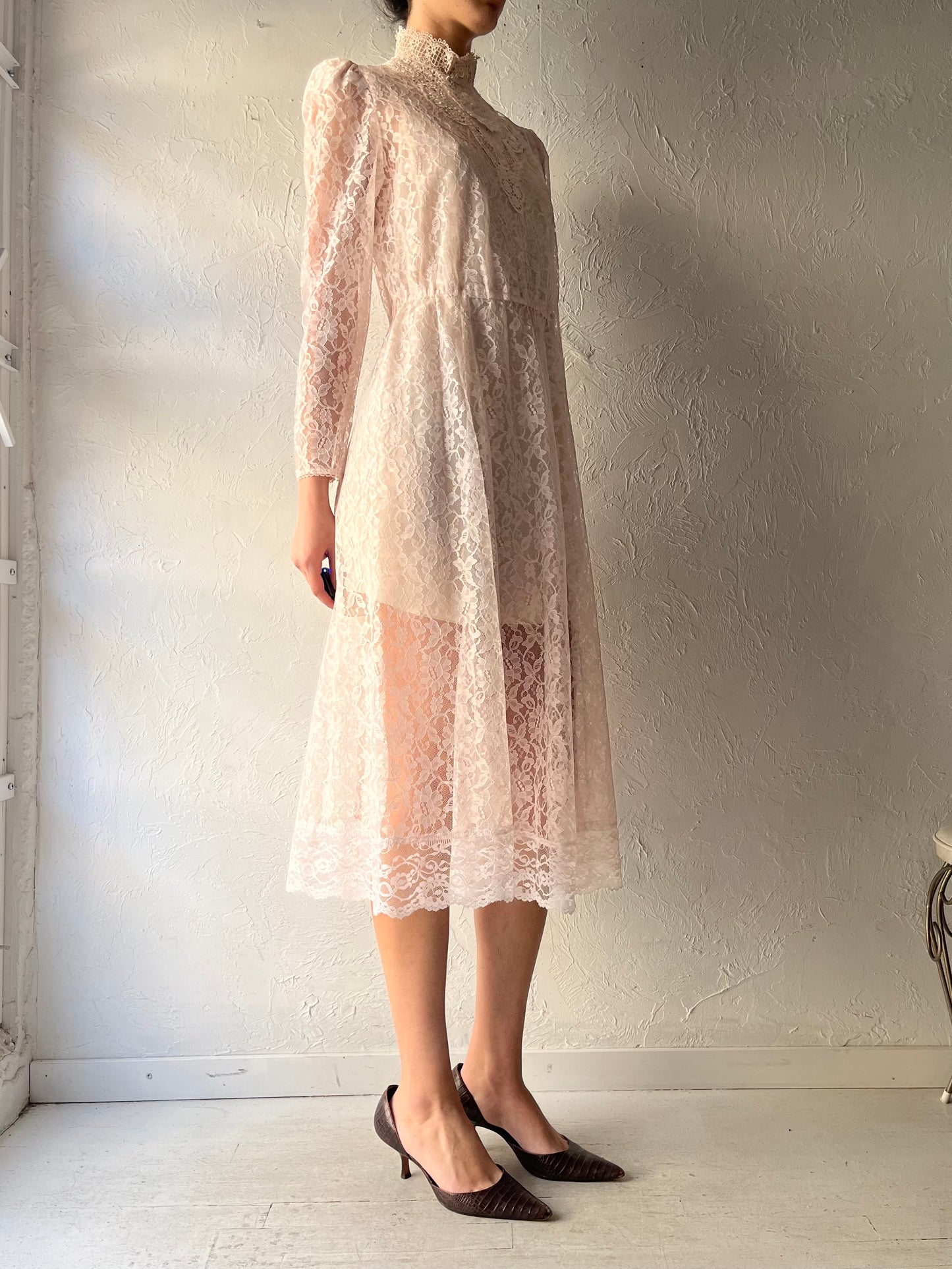 80s Vintage Long Sleeve Romantic Lace Midi Dress / Small