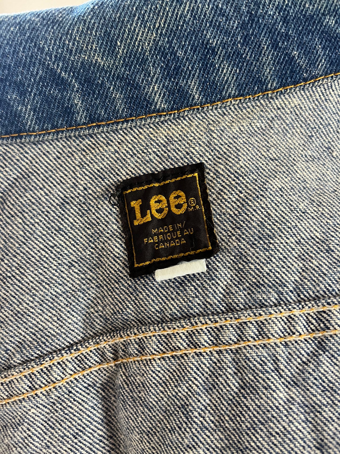 90s 'Lee' Denim Jacket / Made in Canada / Medium