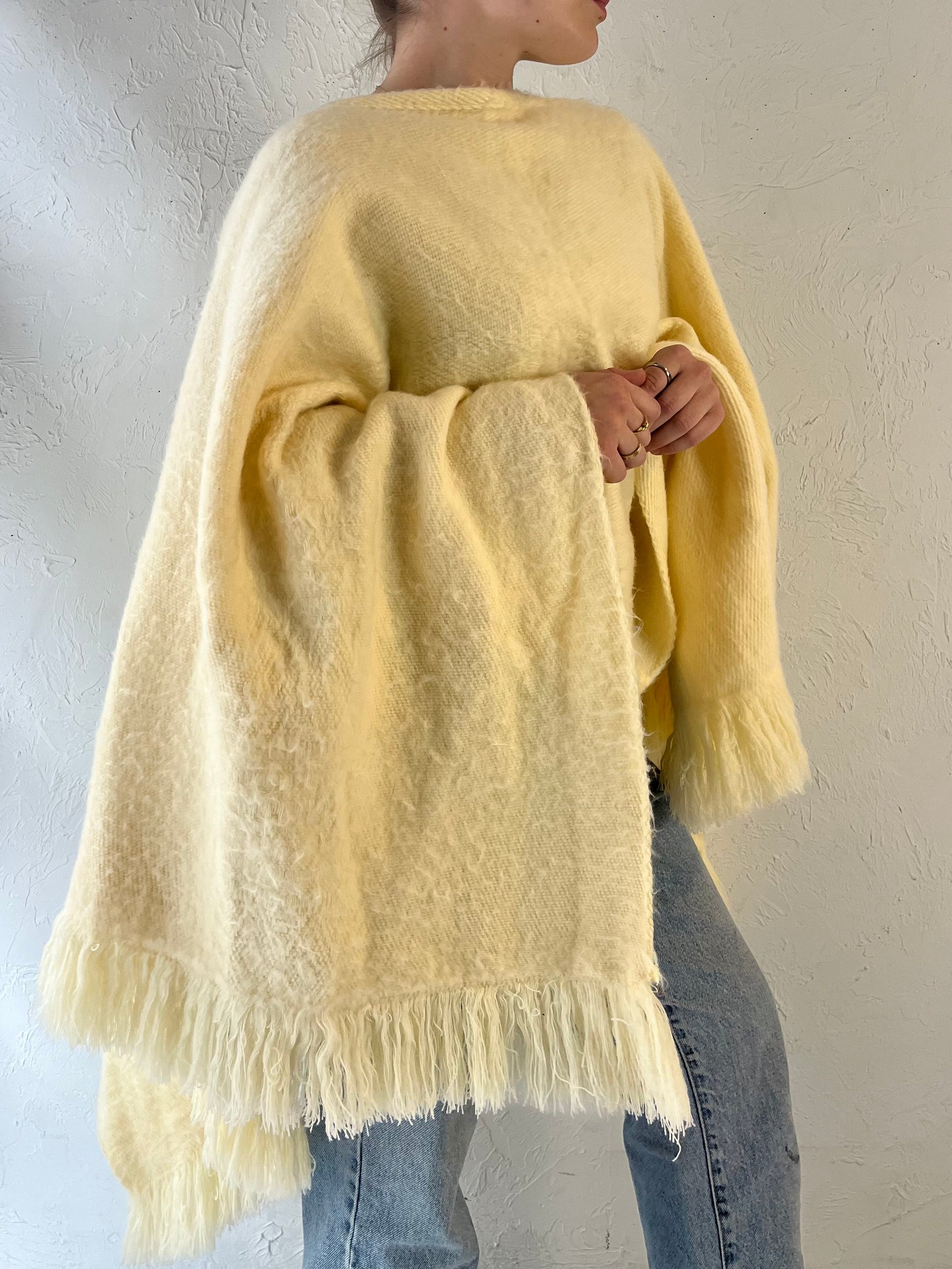 Vintage Handmade Knit Cream Poncho