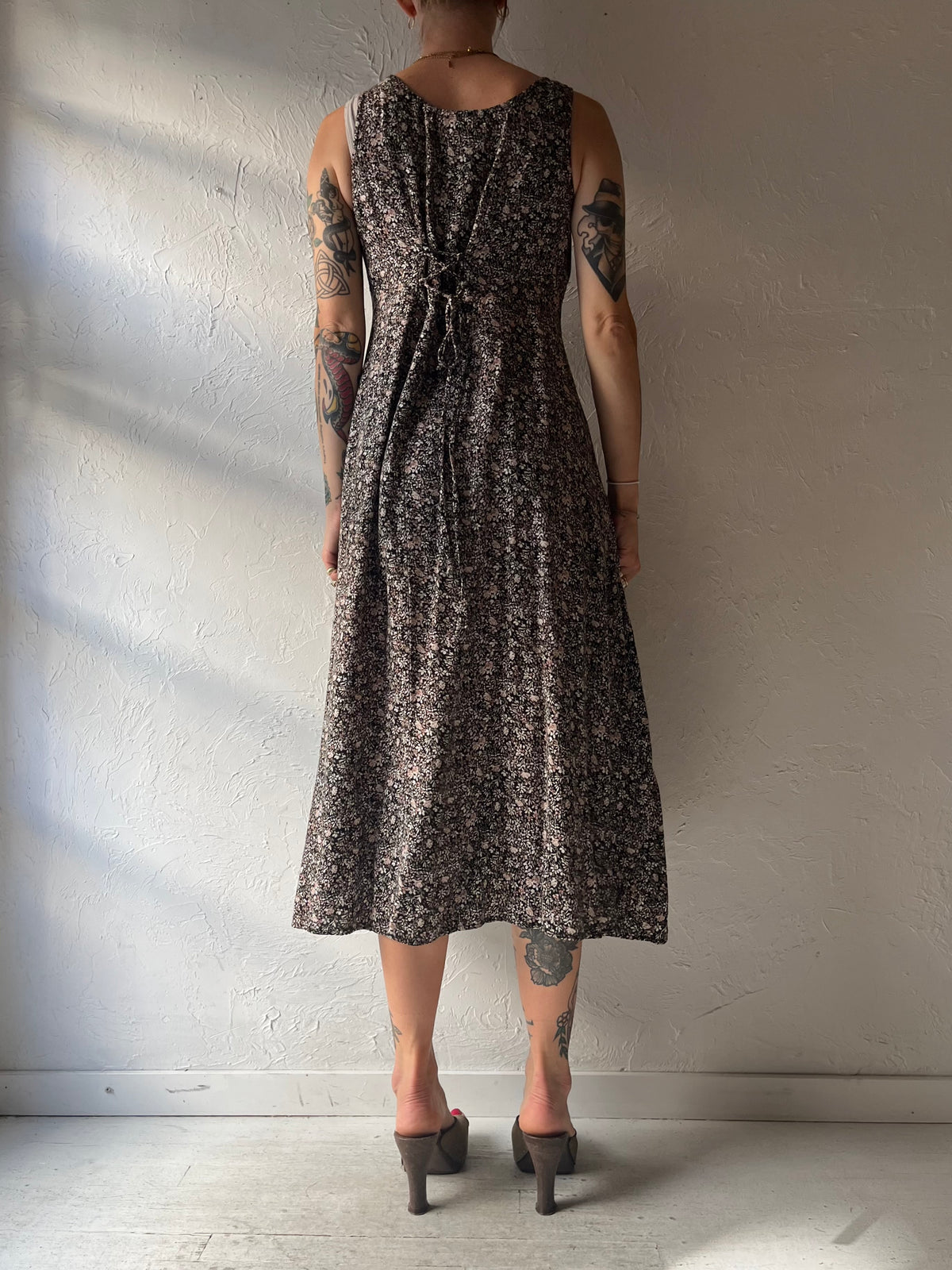 90s 'All That Jazz' Sleeveless Floral Dress / Medium