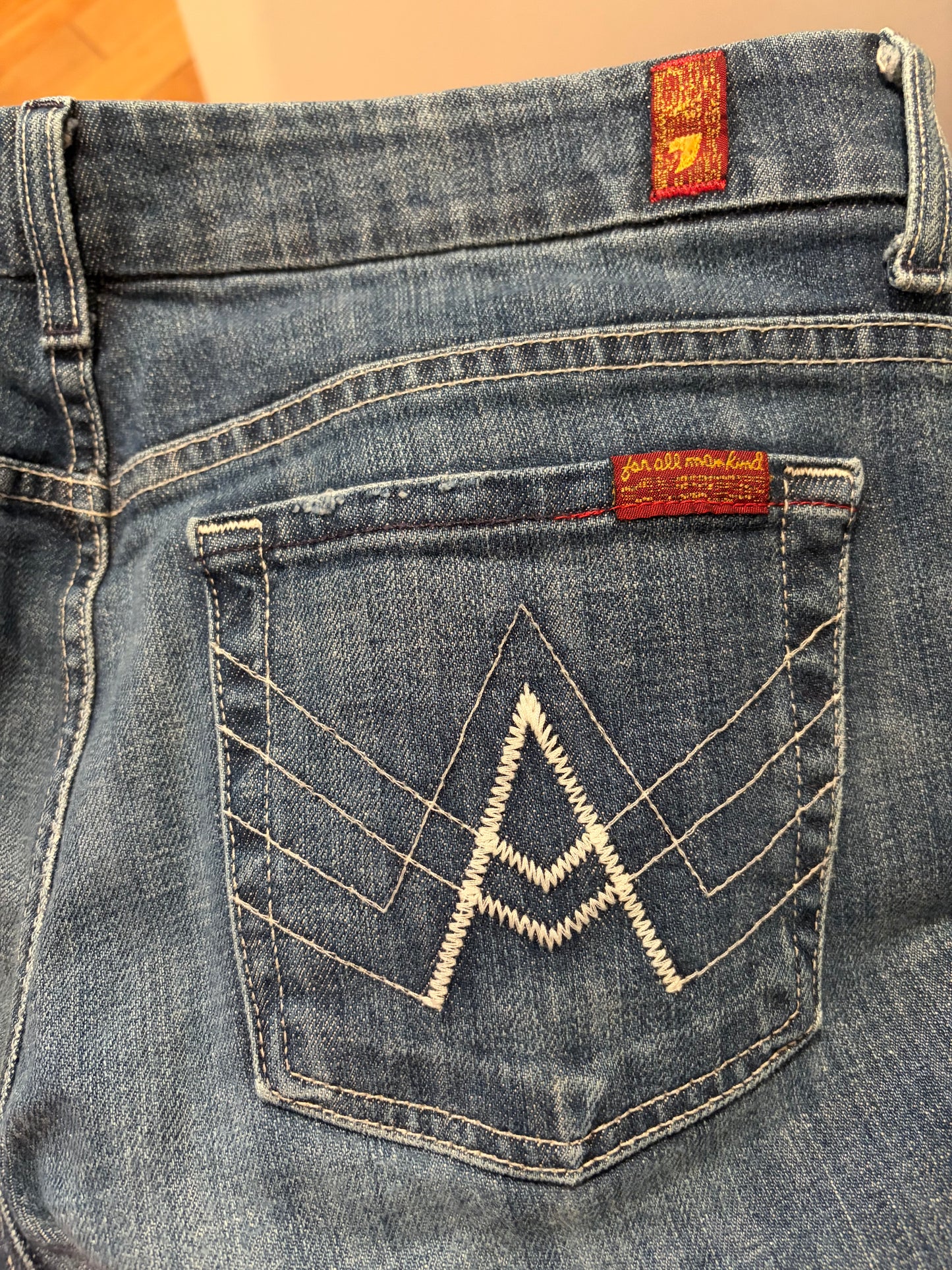 Y2k ‘Seven For All Mankind’ Low Rise Boot Cut Jeans / 27